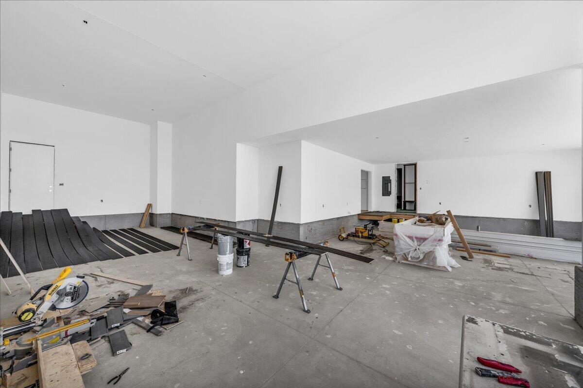 LEDGES OF SG JOHNSON ARCH - Residential