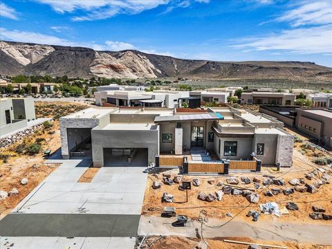 Photo of 5476 N Johnson Arch DR, Saint George, UT 84770 (MLS # 26-271559)