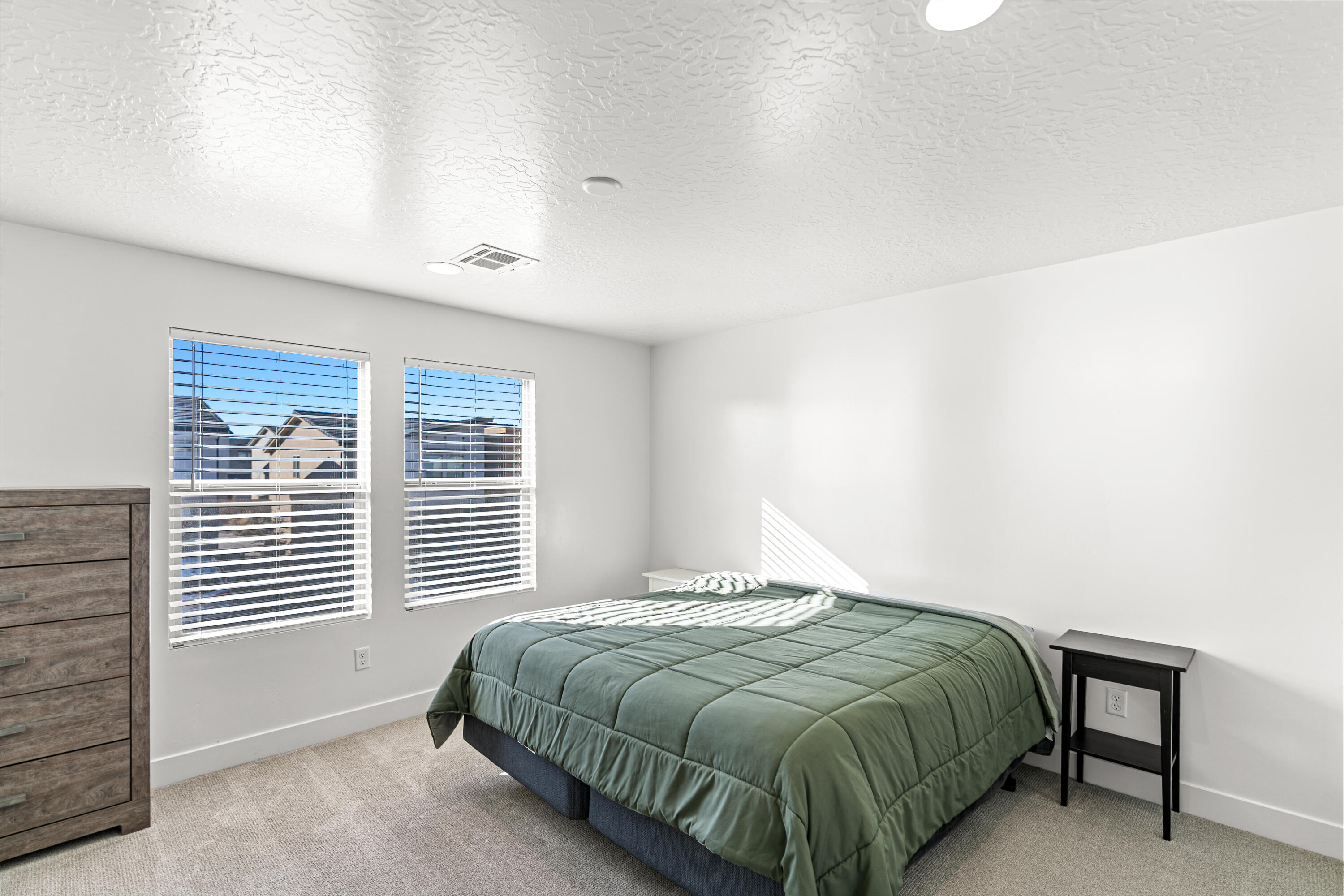 SOUTH DESERT TH - Residential