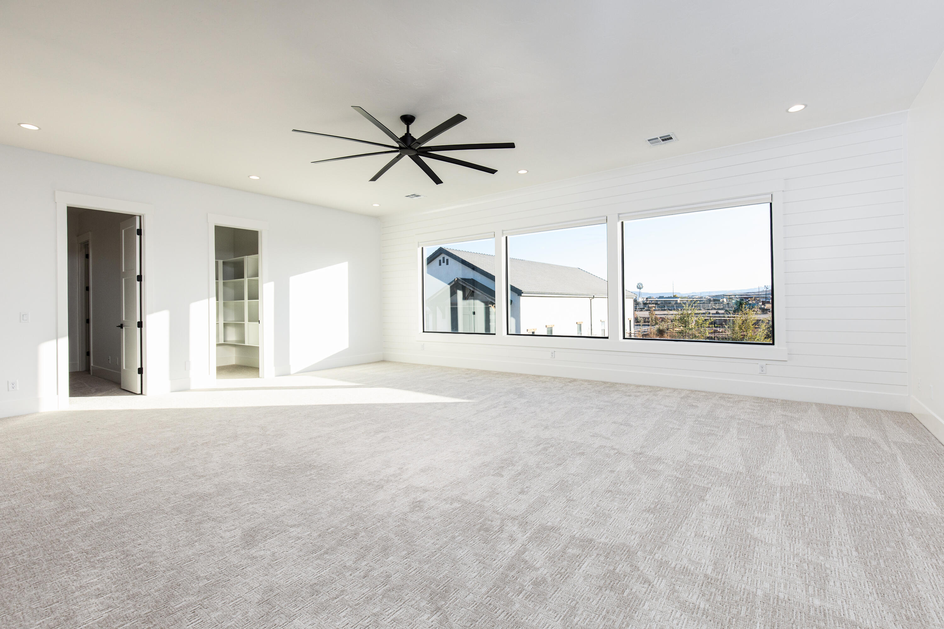 MAJESTIC FIELDS - Residential