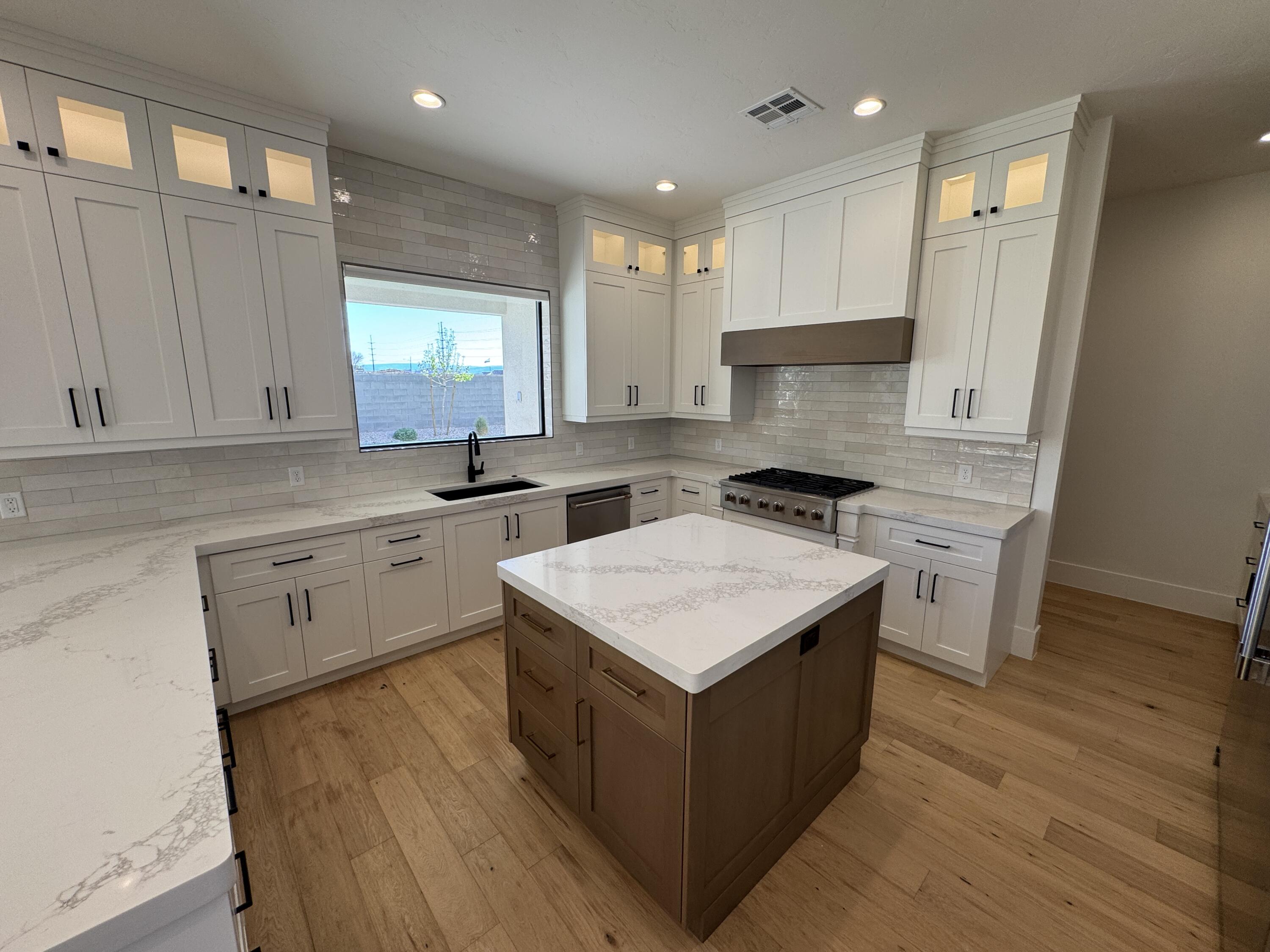 MAJESTIC FIELDS - Residential