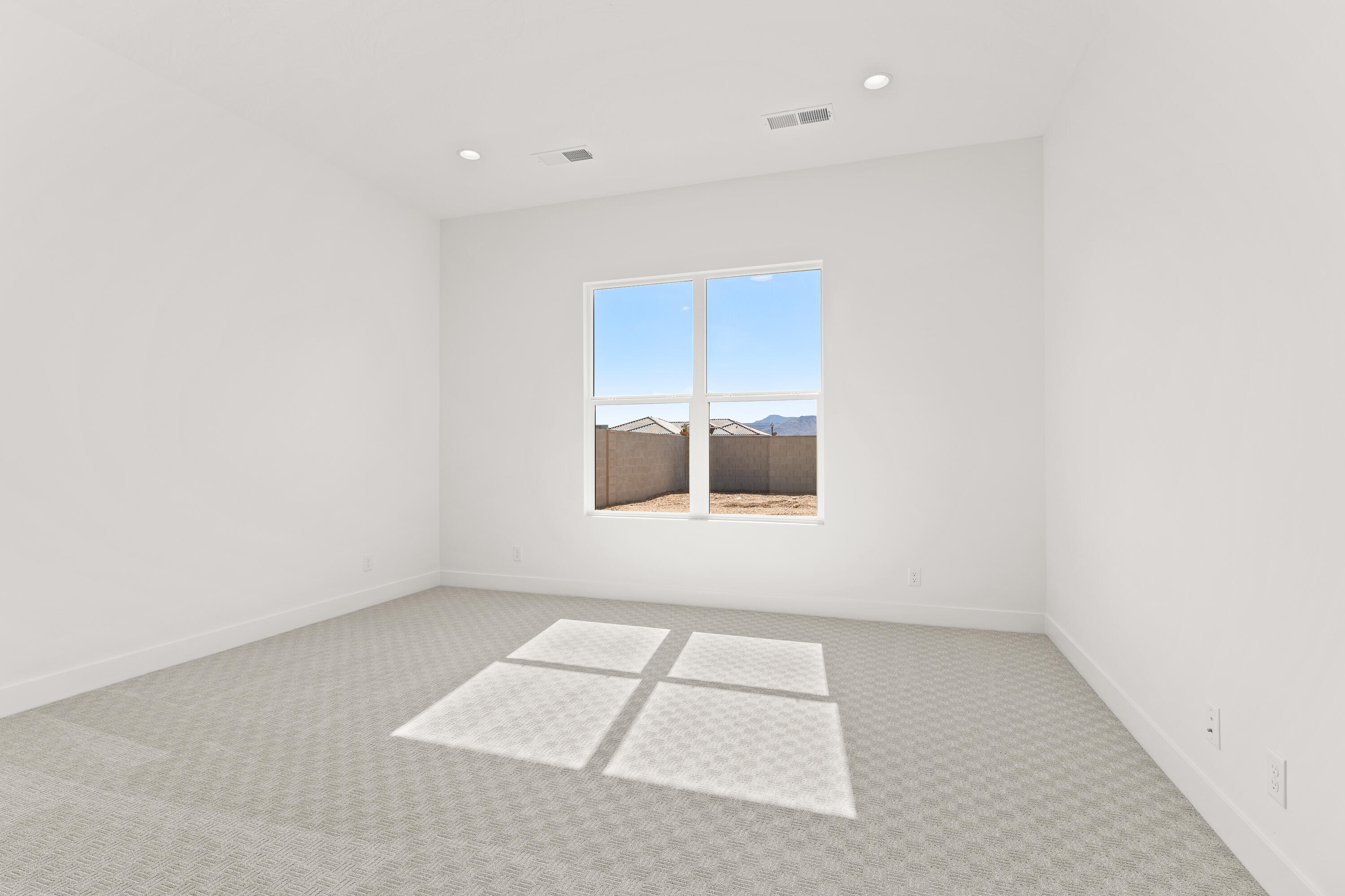 DESERT HORIZON - Residential