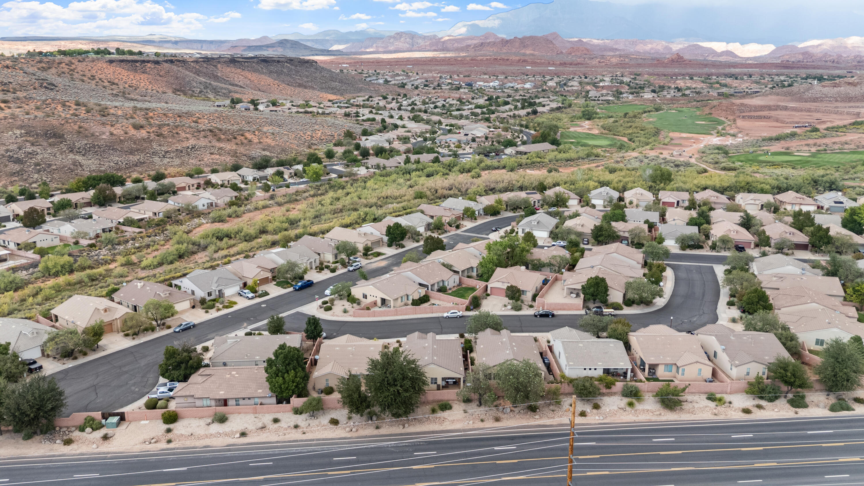 FOURTEEN FAIRWAY - Residential