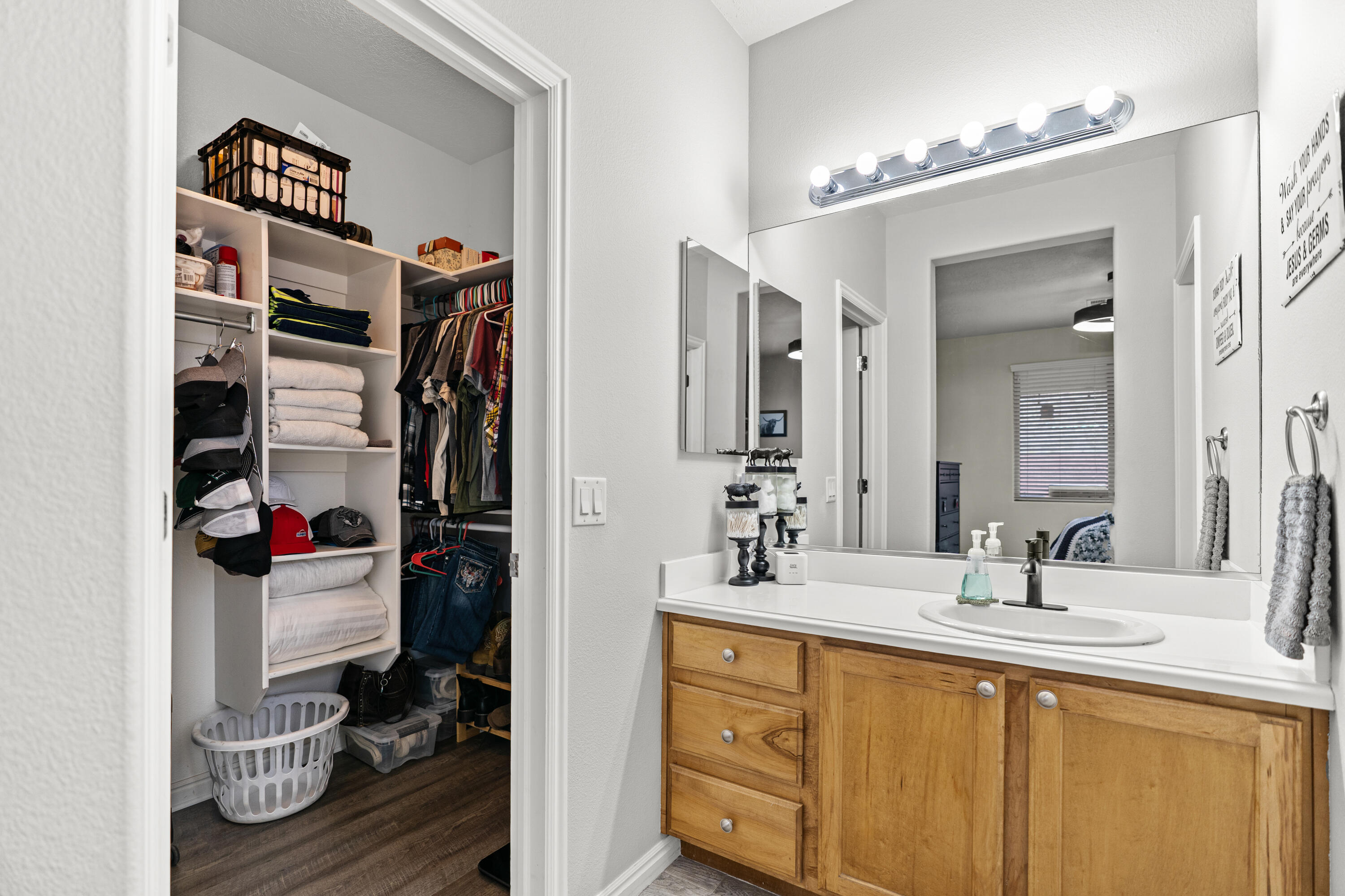 FOURTEEN FAIRWAY - Residential