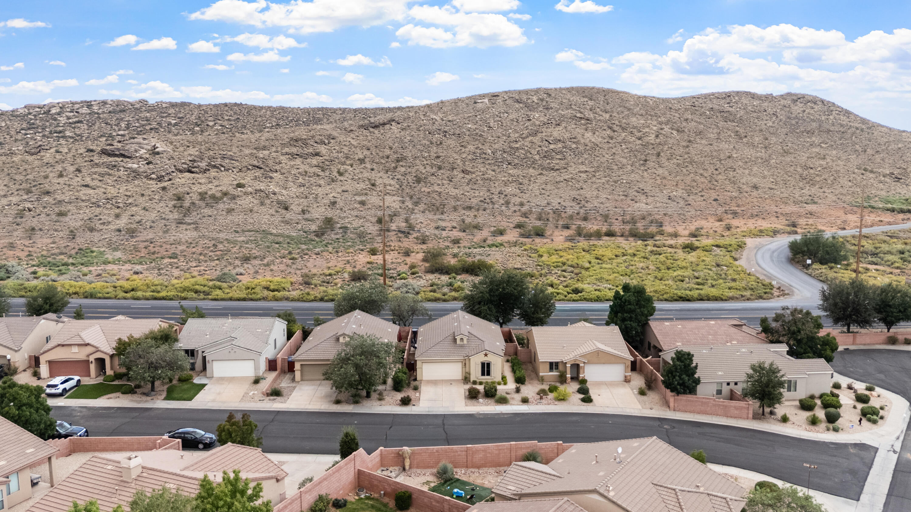 FOURTEEN FAIRWAY - Residential