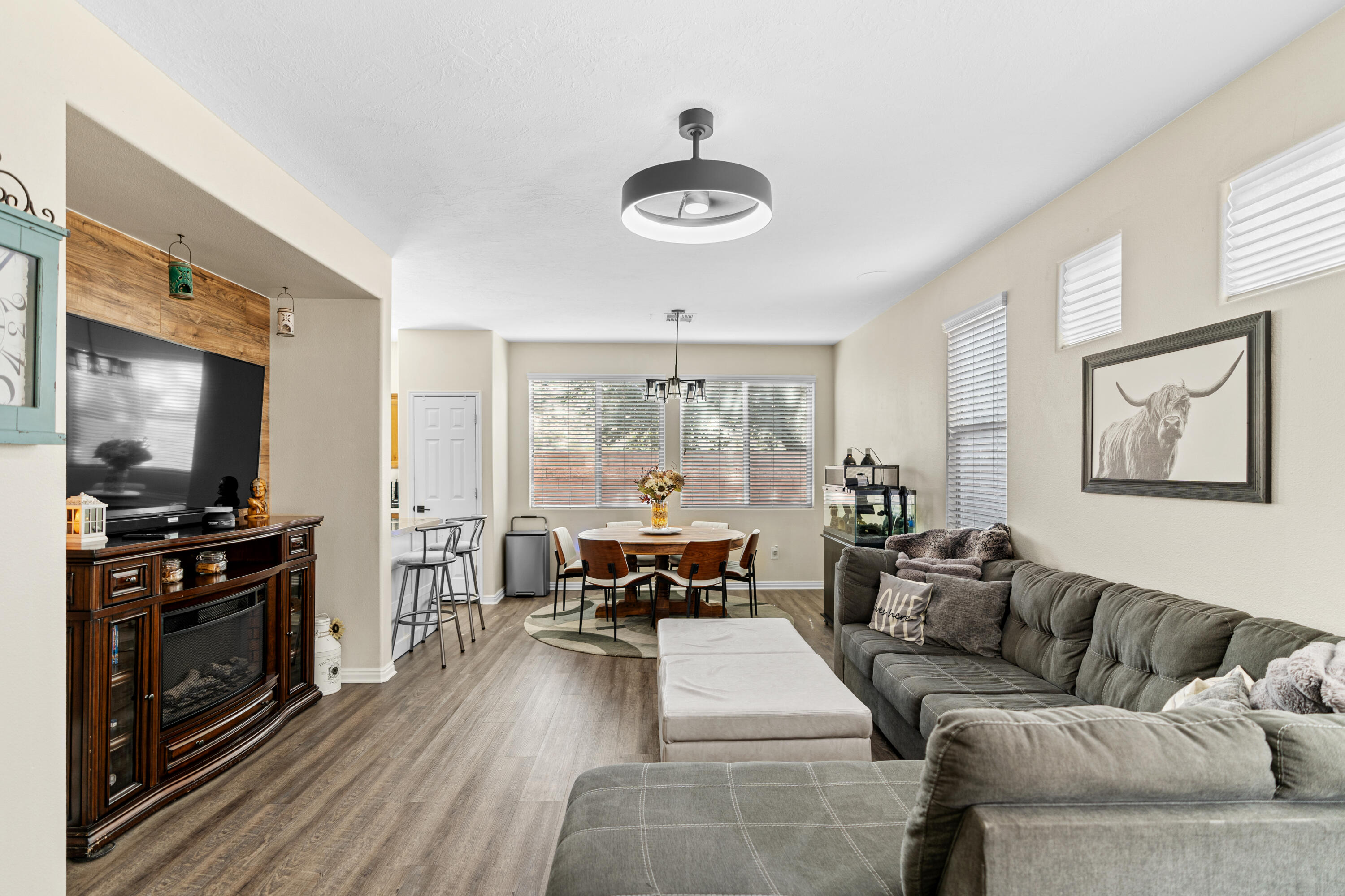 FOURTEEN FAIRWAY - Residential