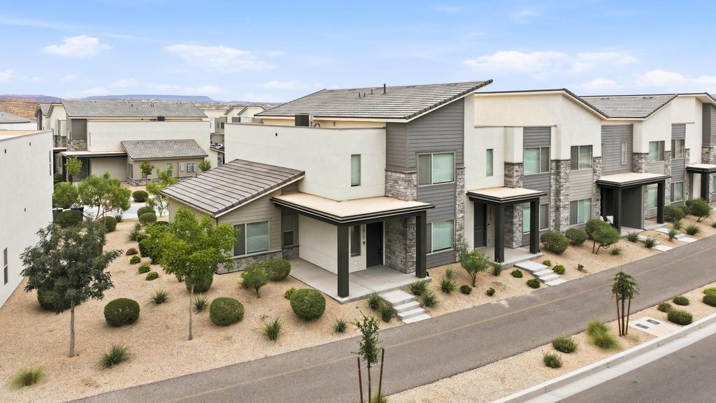 Photo of 5815 S Carnelian Parkway, Saint George, UT 84790 (MLS # 26-274422)