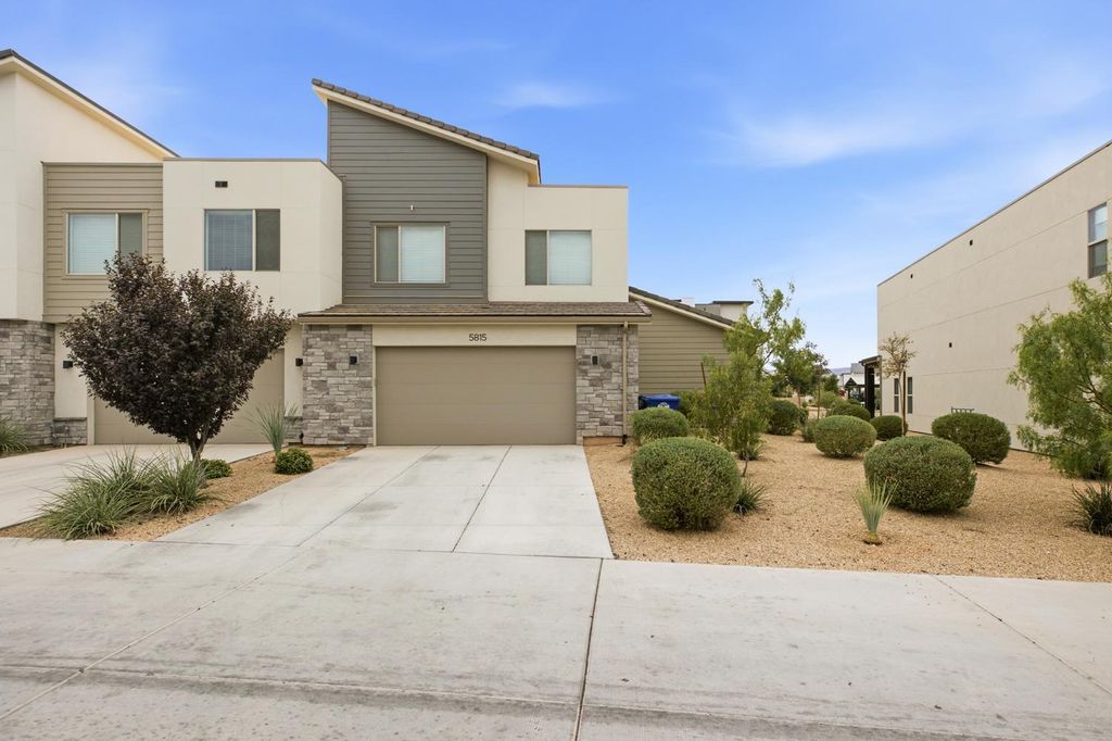 Photo of 5815 S Carnelian Parkway, Saint George, UT 84790 (MLS # 26-274422)
