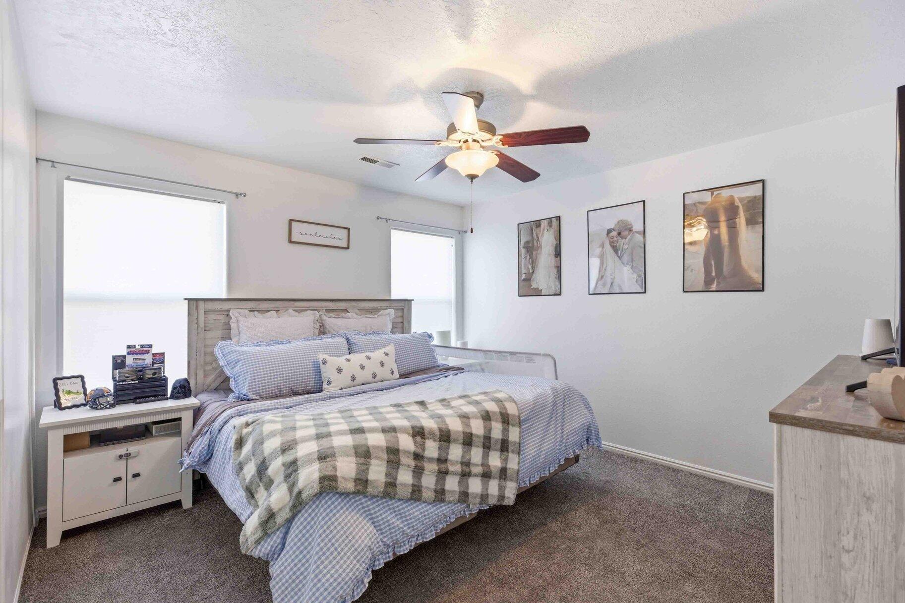 KNOLLWOOD TOWNHOMES - Residential