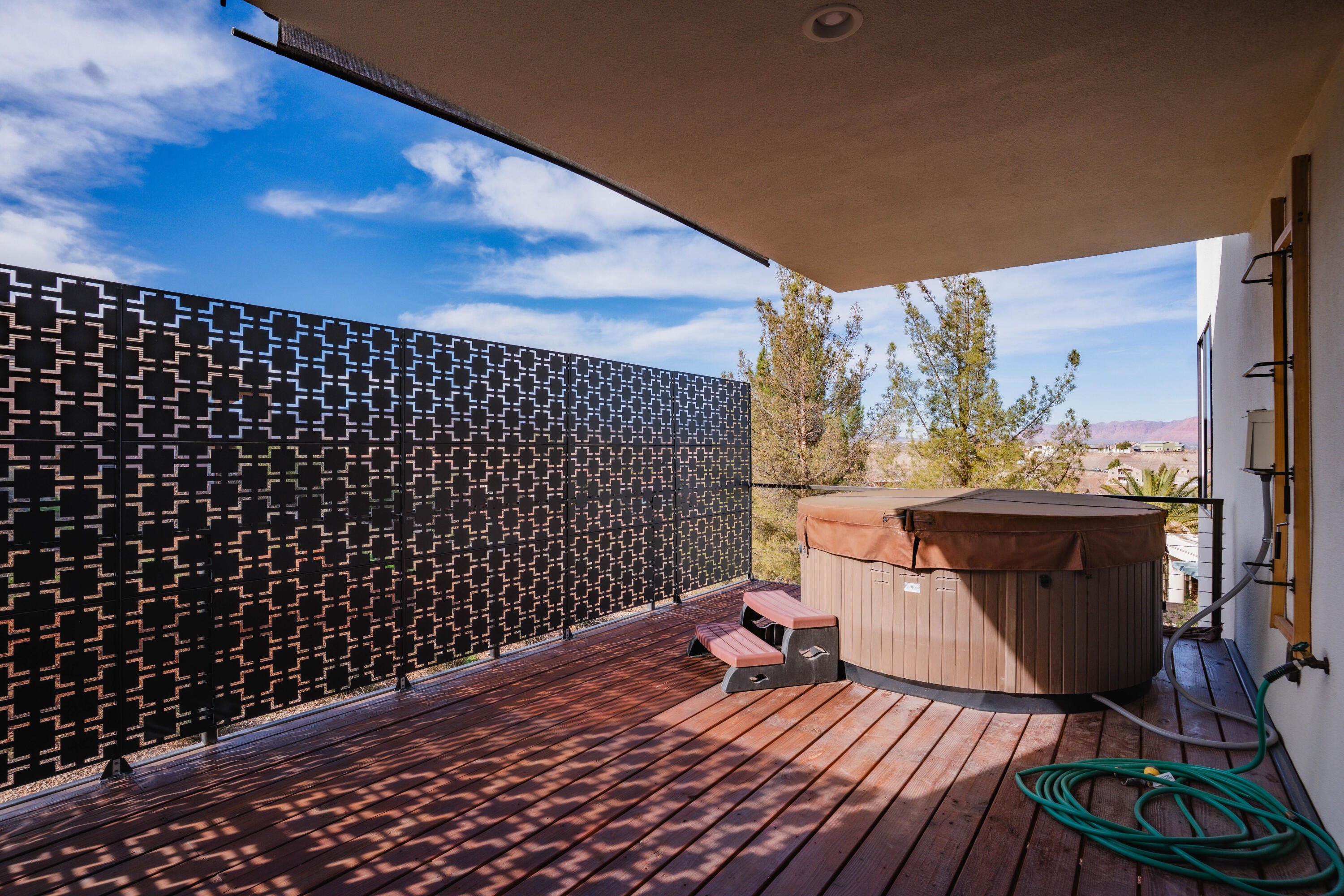 SOUTHGATE HILLS - Residential