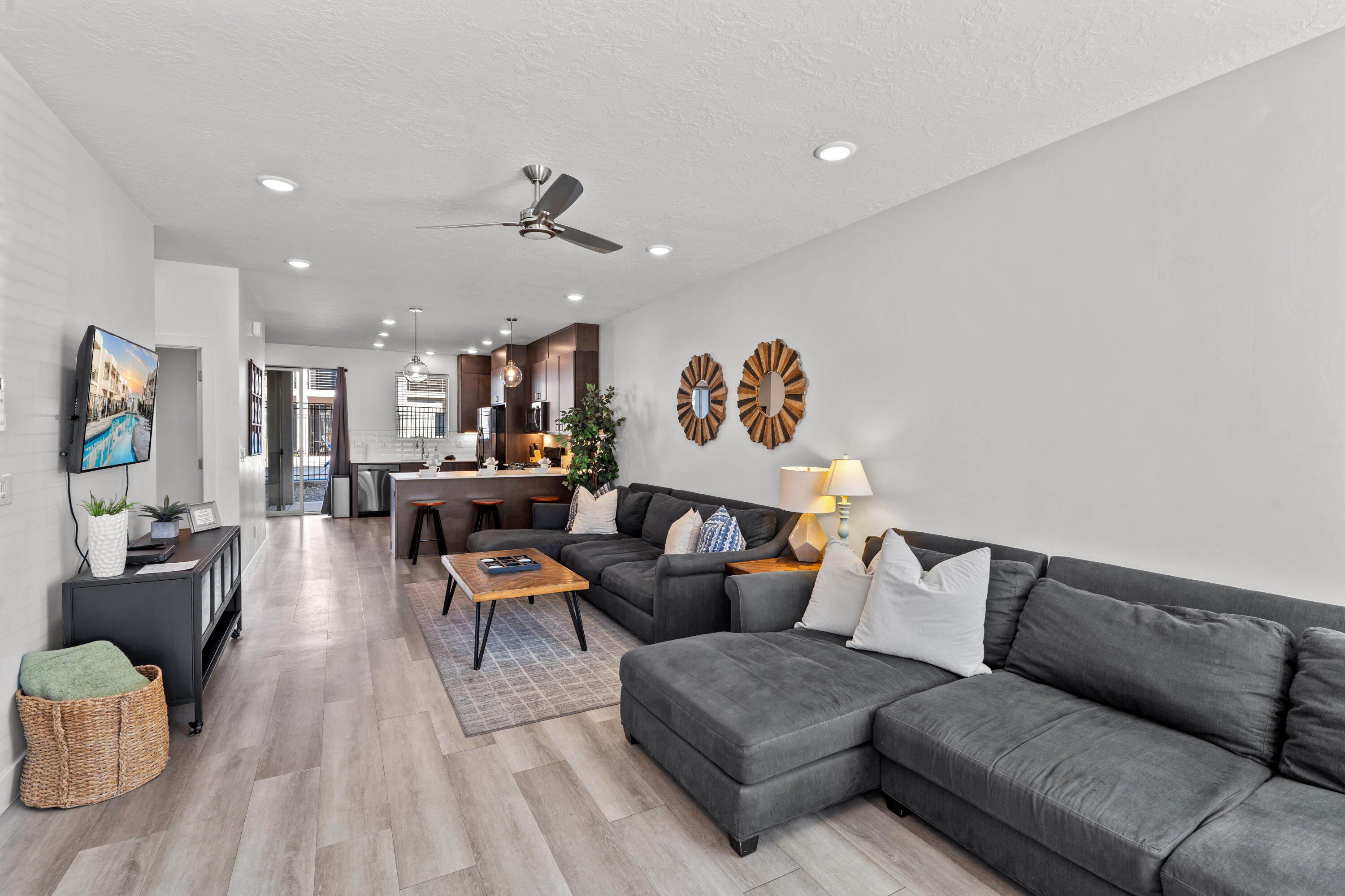 LOFTS AT GREEN VALLEY - Residential