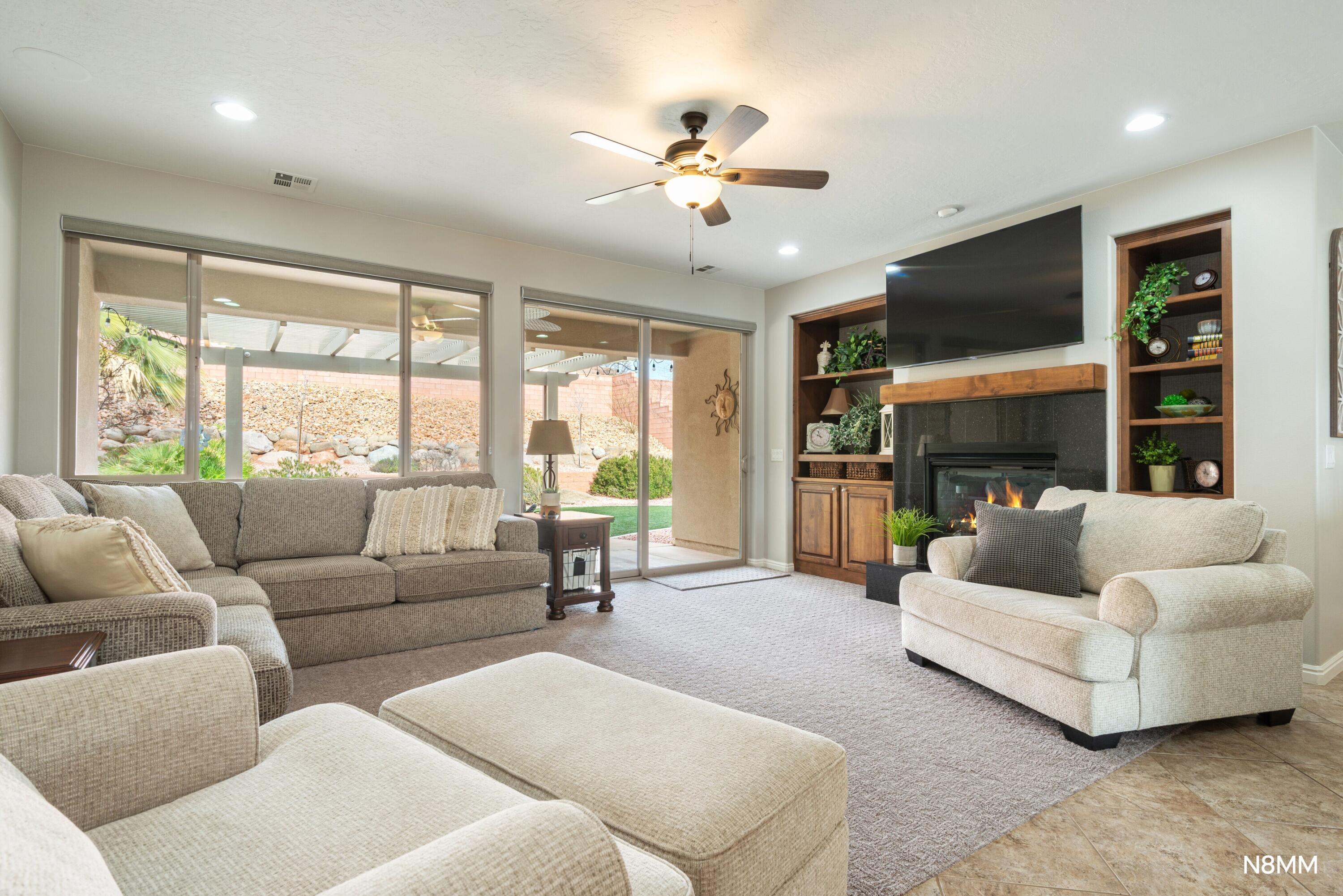 CORAL CANYON - Residential