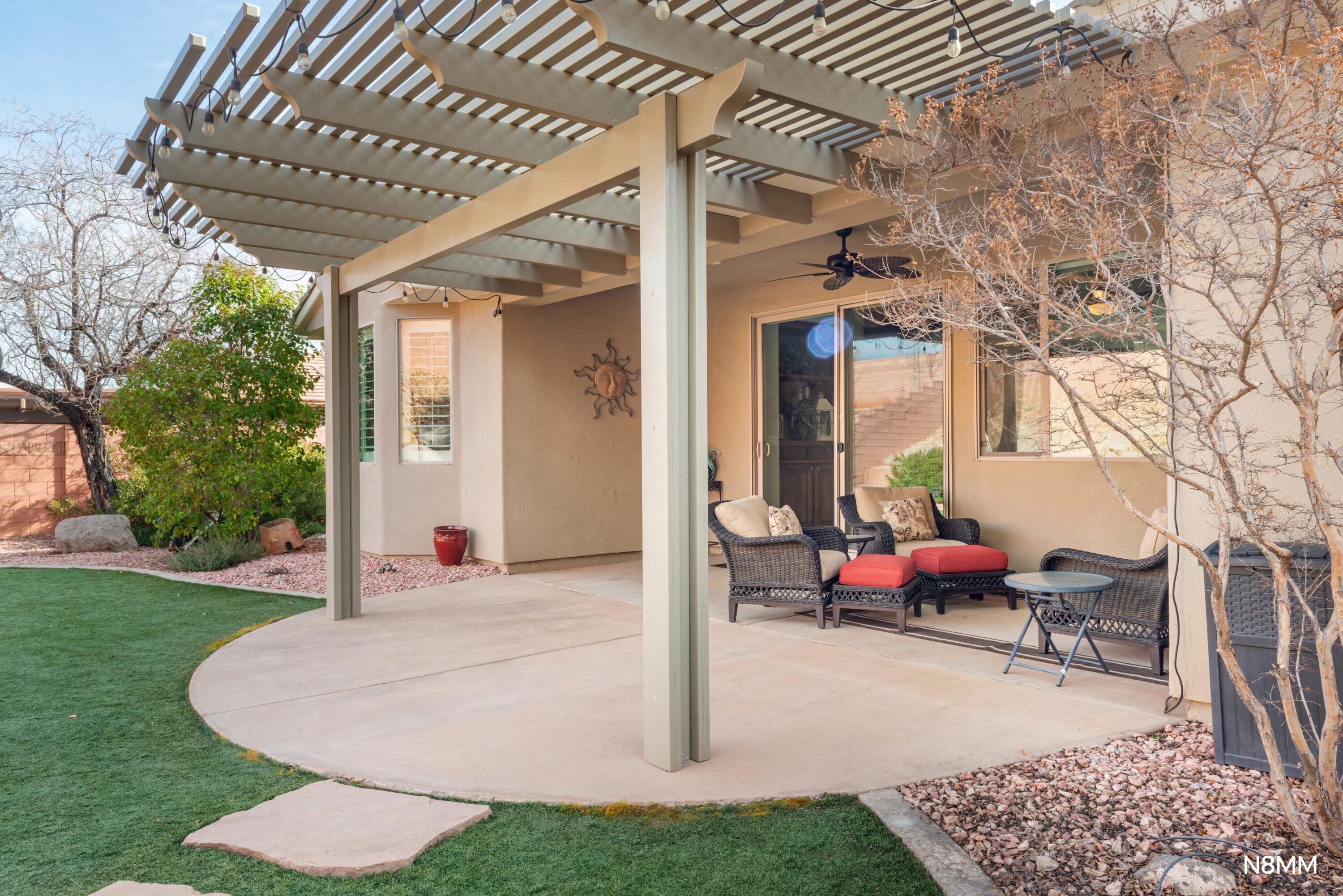 CORAL CANYON - Residential