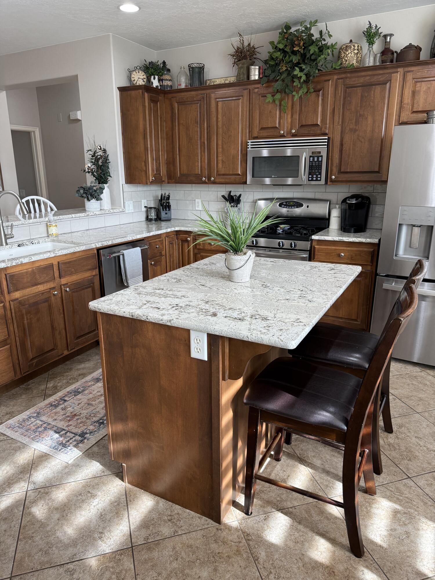 CORAL CANYON - Residential