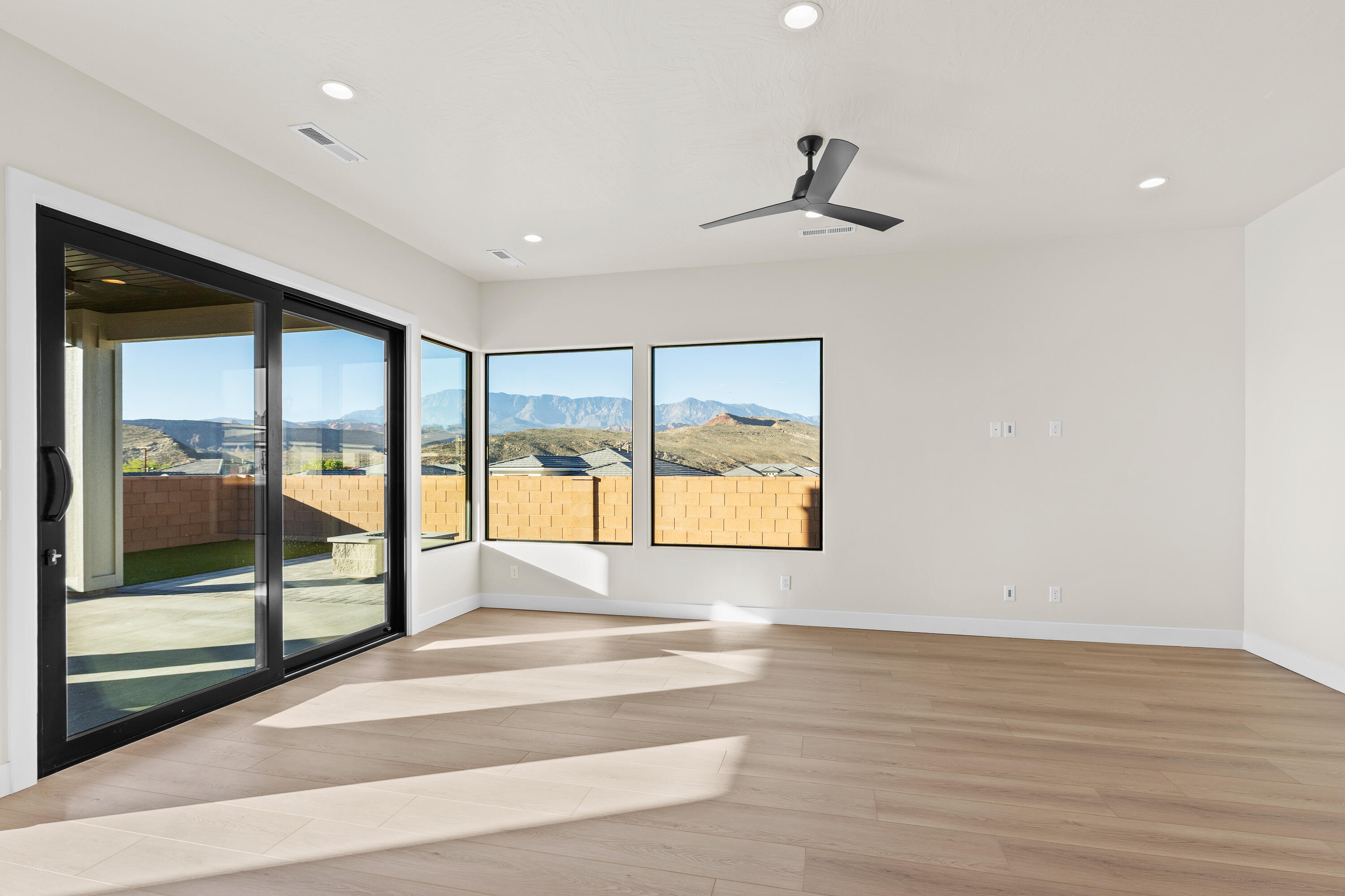 ZIONS GATE ESTATES - Residential