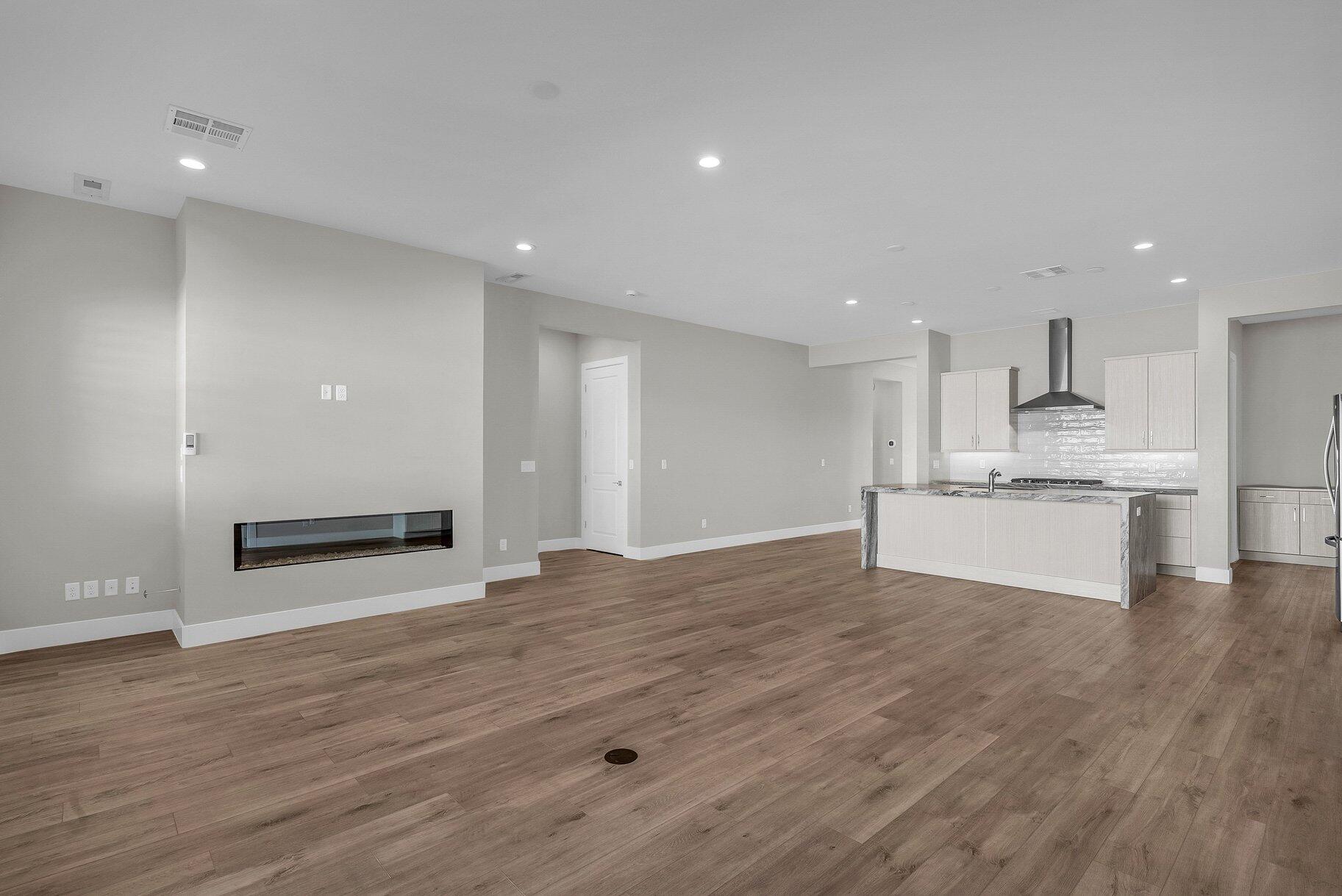 REGENCY AT DESERT COLOR - Residential