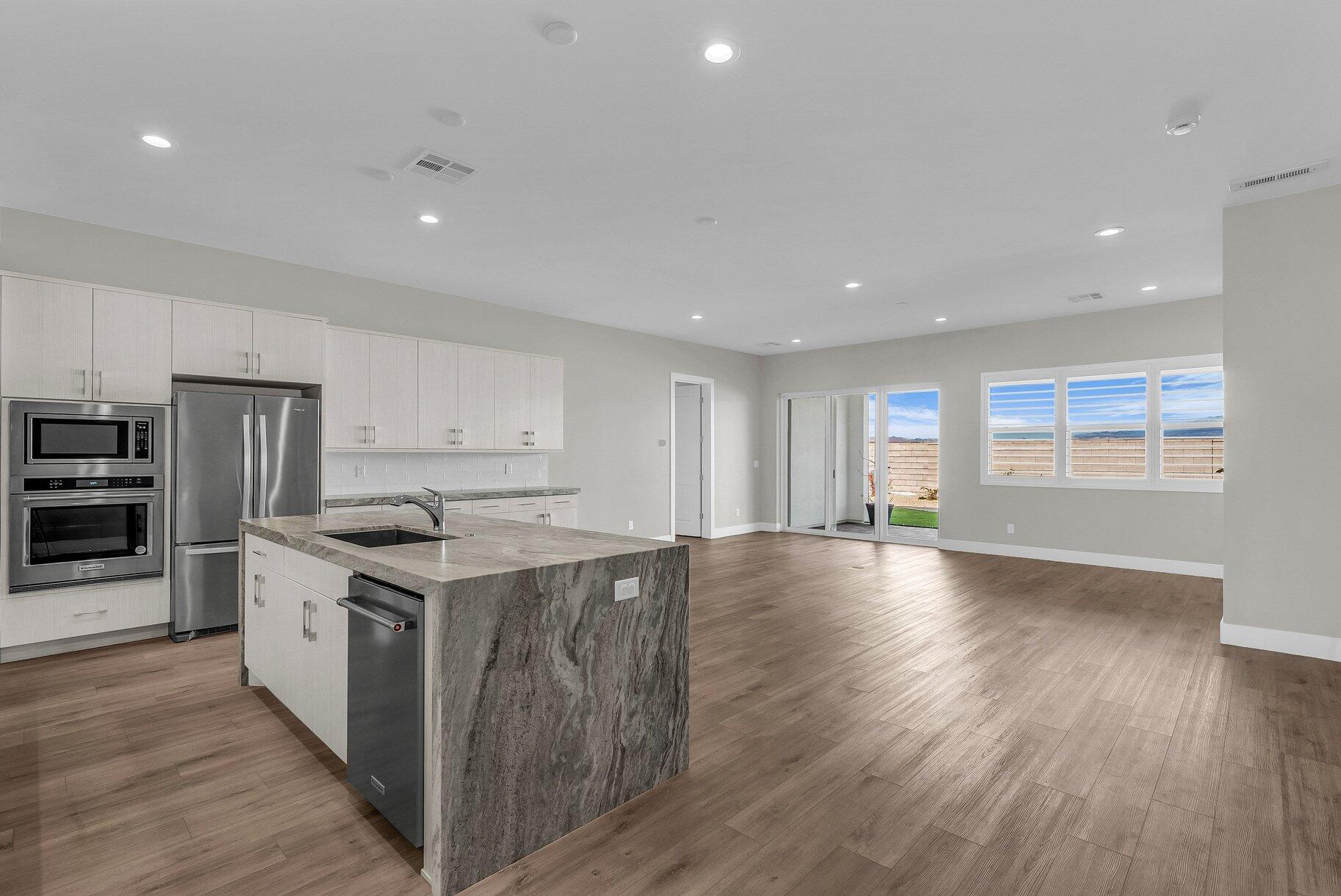 REGENCY AT DESERT COLOR - Residential