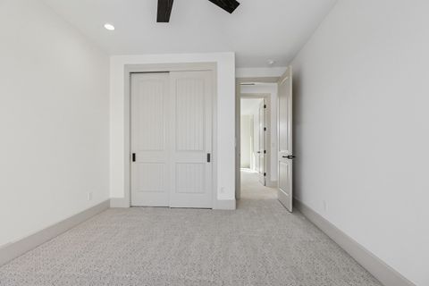 Tiny photo for 273 E 1050 N 21 #21, Hurricane, UT 84737 (MLS # 25-266255)
