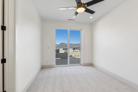 Tiny photo for 273 E 1050 N 21 #21, Hurricane, UT 84737 (MLS # 25-266255)
