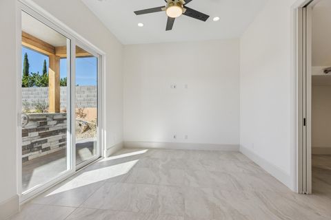 Tiny photo for 273 E 1050 N 21 #21, Hurricane, UT 84737 (MLS # 25-266255)