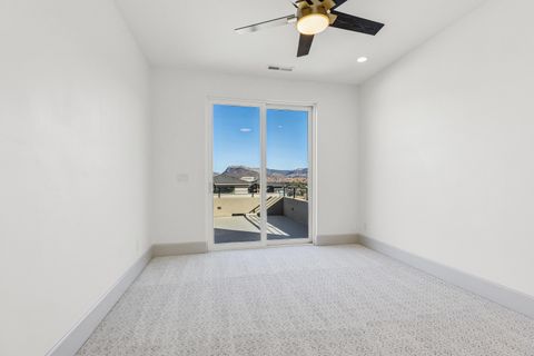 Tiny photo for 273 E 1050 N 21 #21, Hurricane, UT 84737 (MLS # 25-266255)