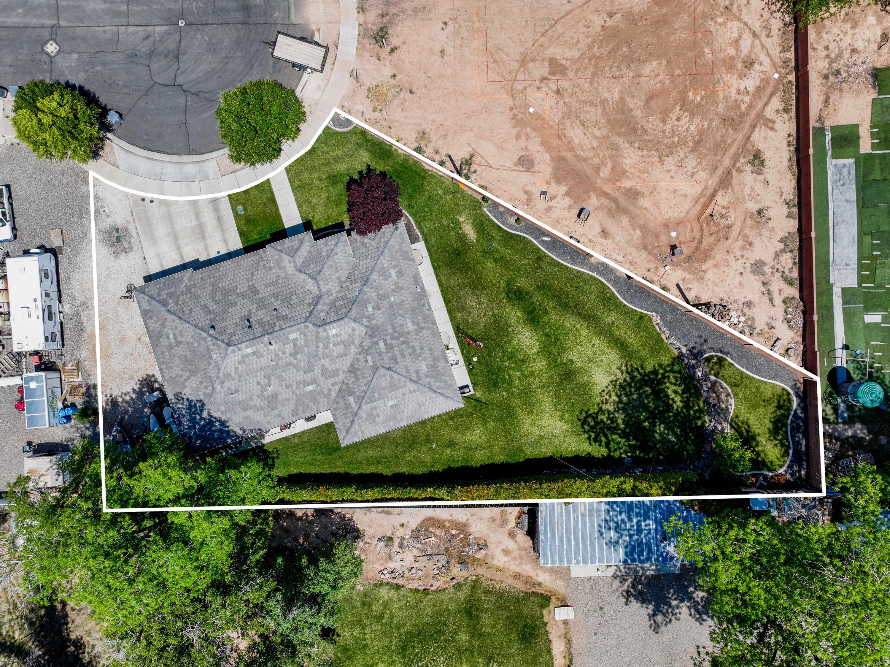 PARADISE PARK - Residential