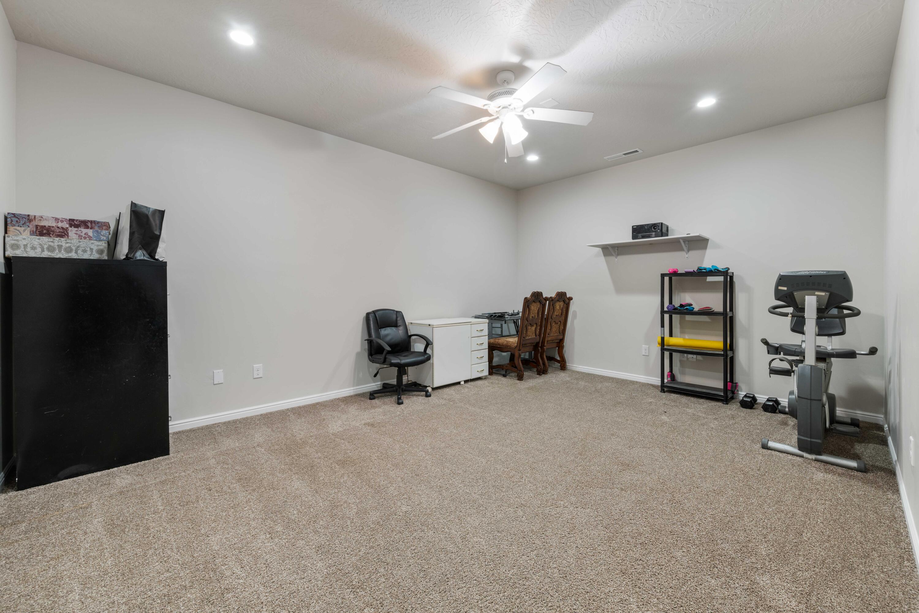 PARADISE PARK - Residential