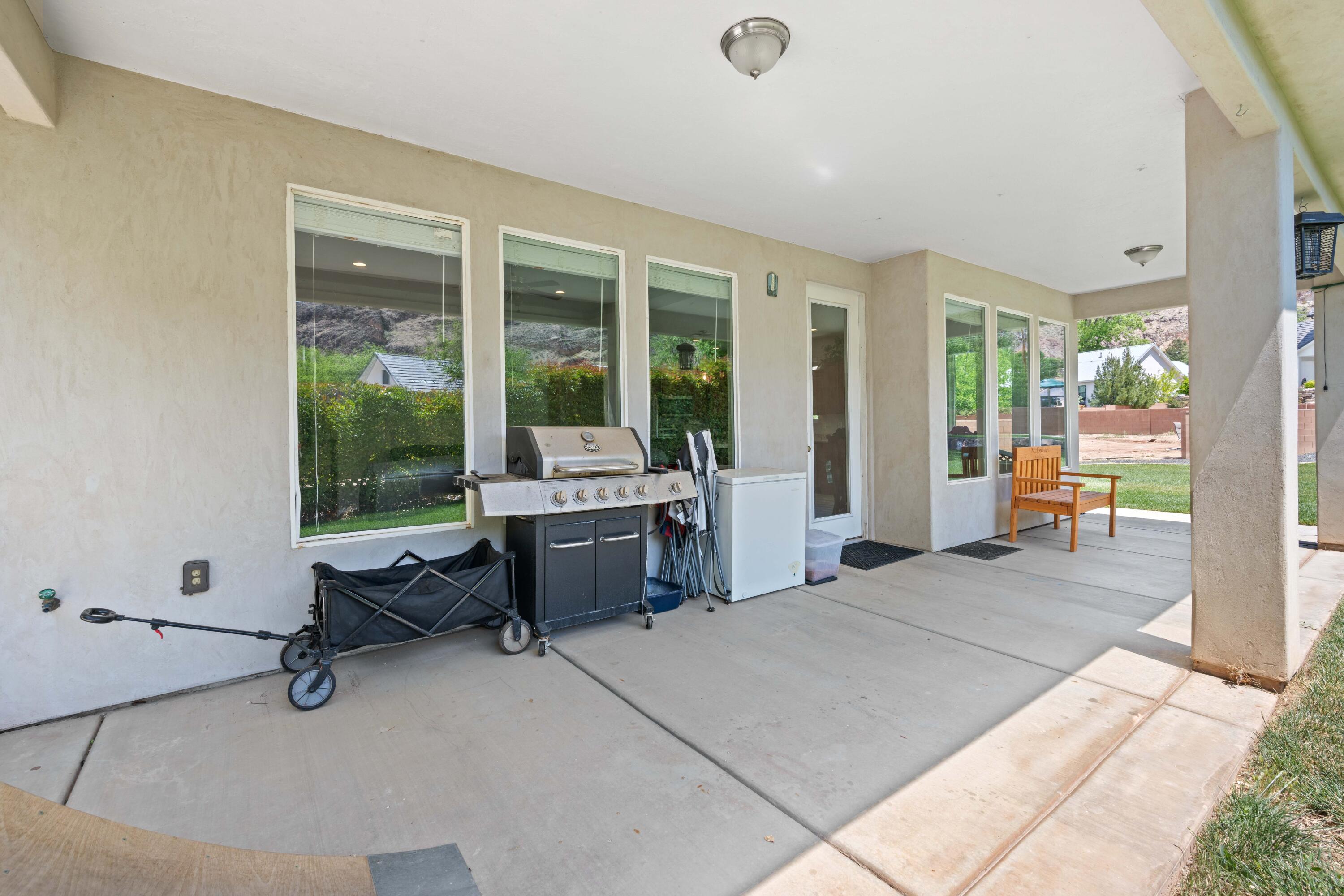 PARADISE PARK - Residential