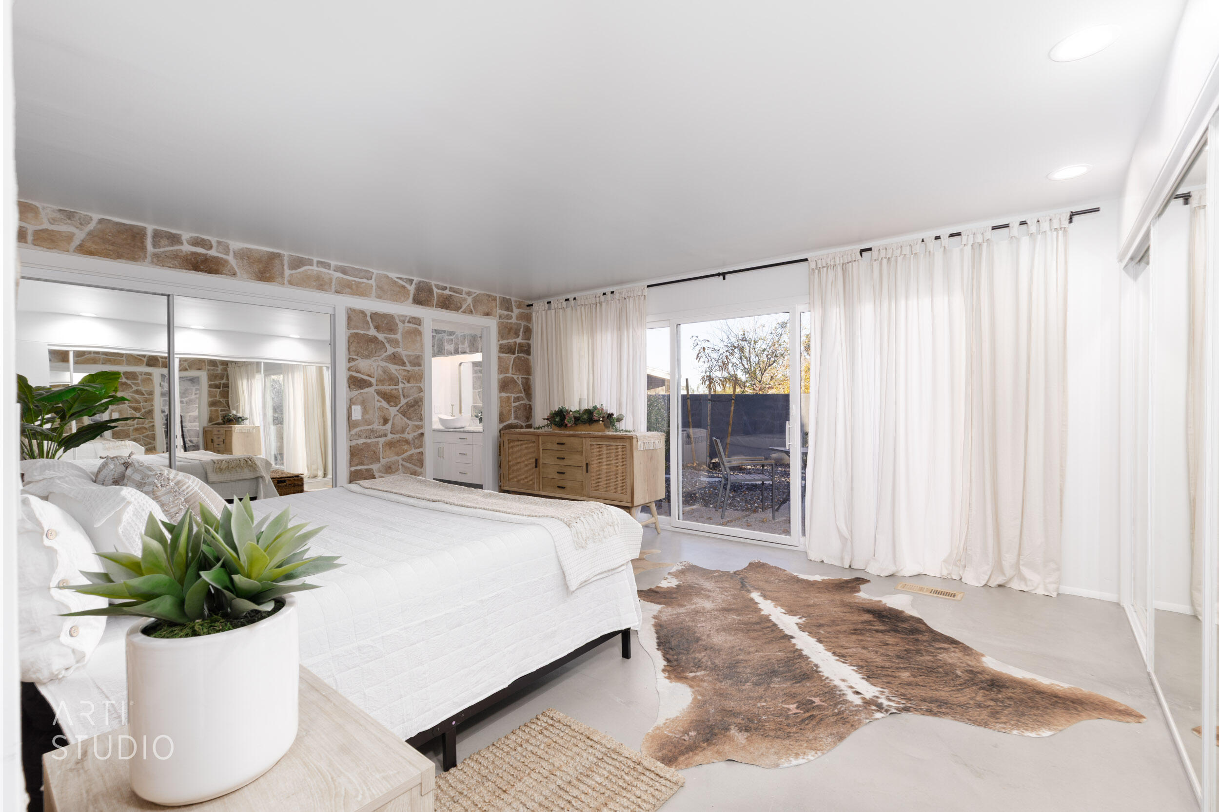 BLOOMINGTON COUNTRY CLUB - Residential