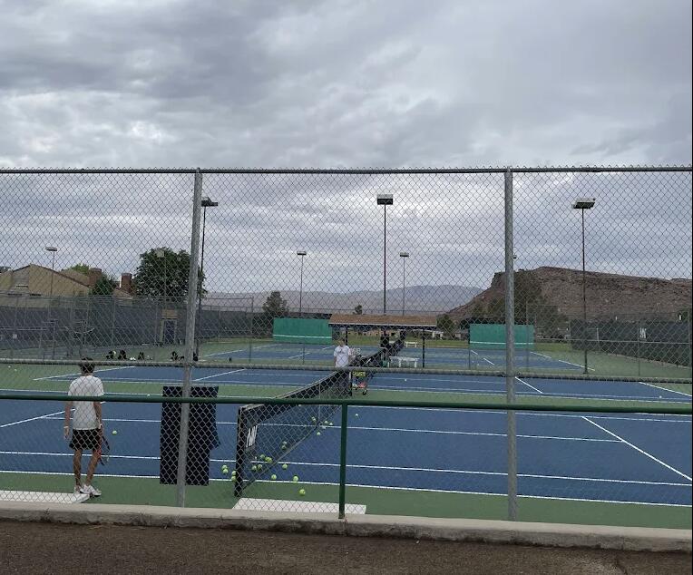 BLOOMINGTON COUNTRY CLUB - Residential