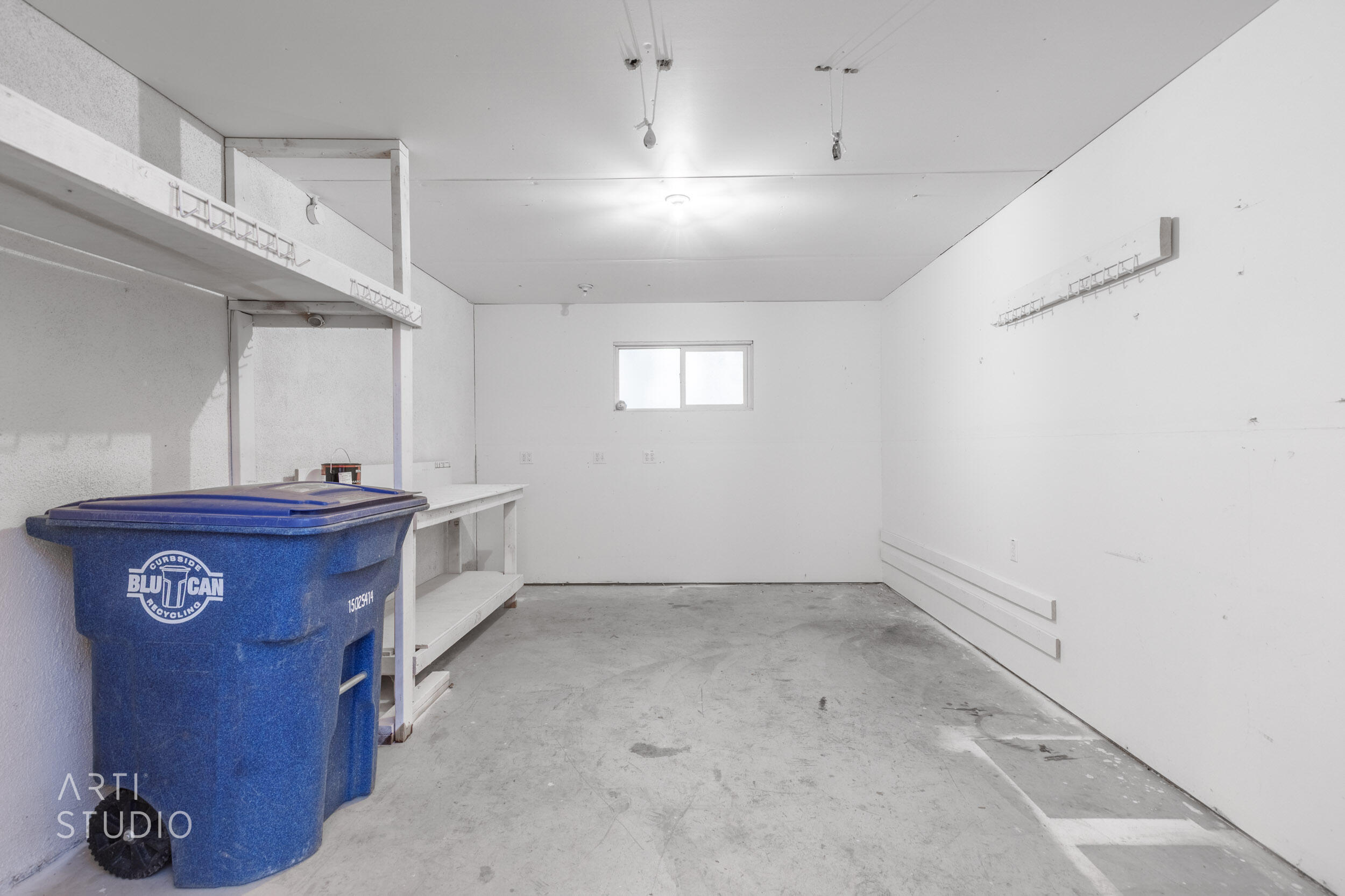 BLOOMINGTON COUNTRY CLUB - Residential