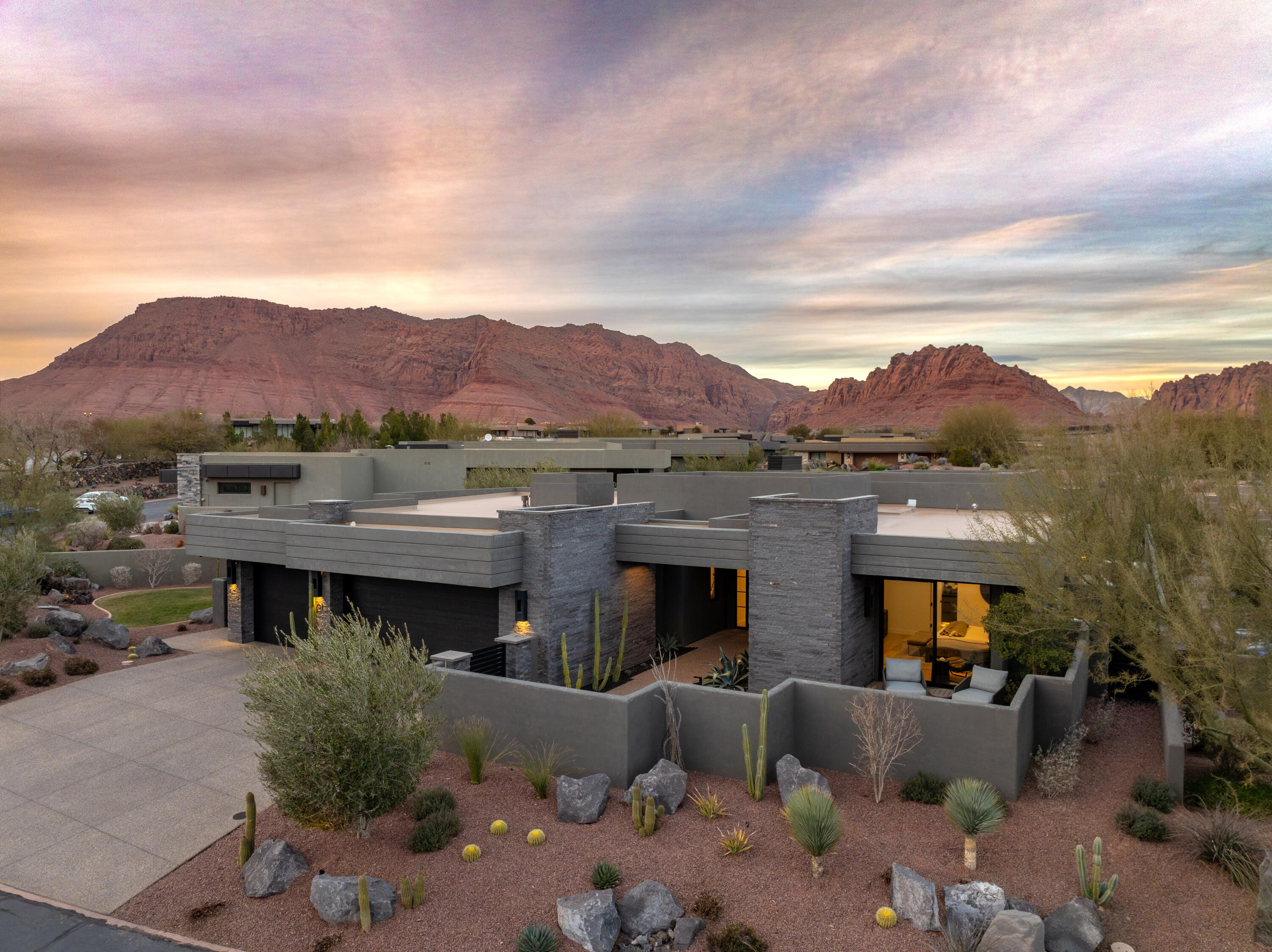 RESERVE OF ENTRADA SNOW CANYON PATIO HOMES - Residential