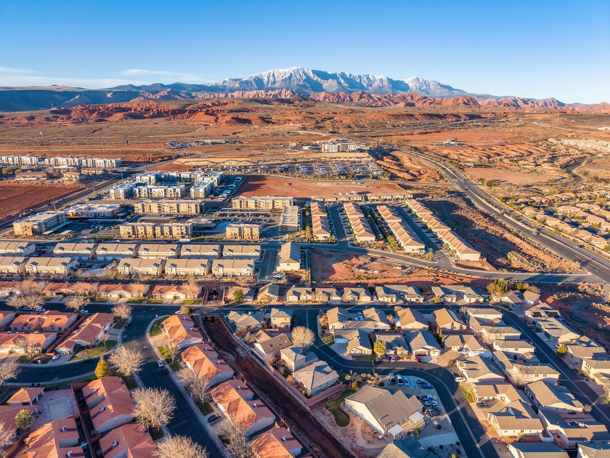 ENGLISH OAKS ESTATES - Residential