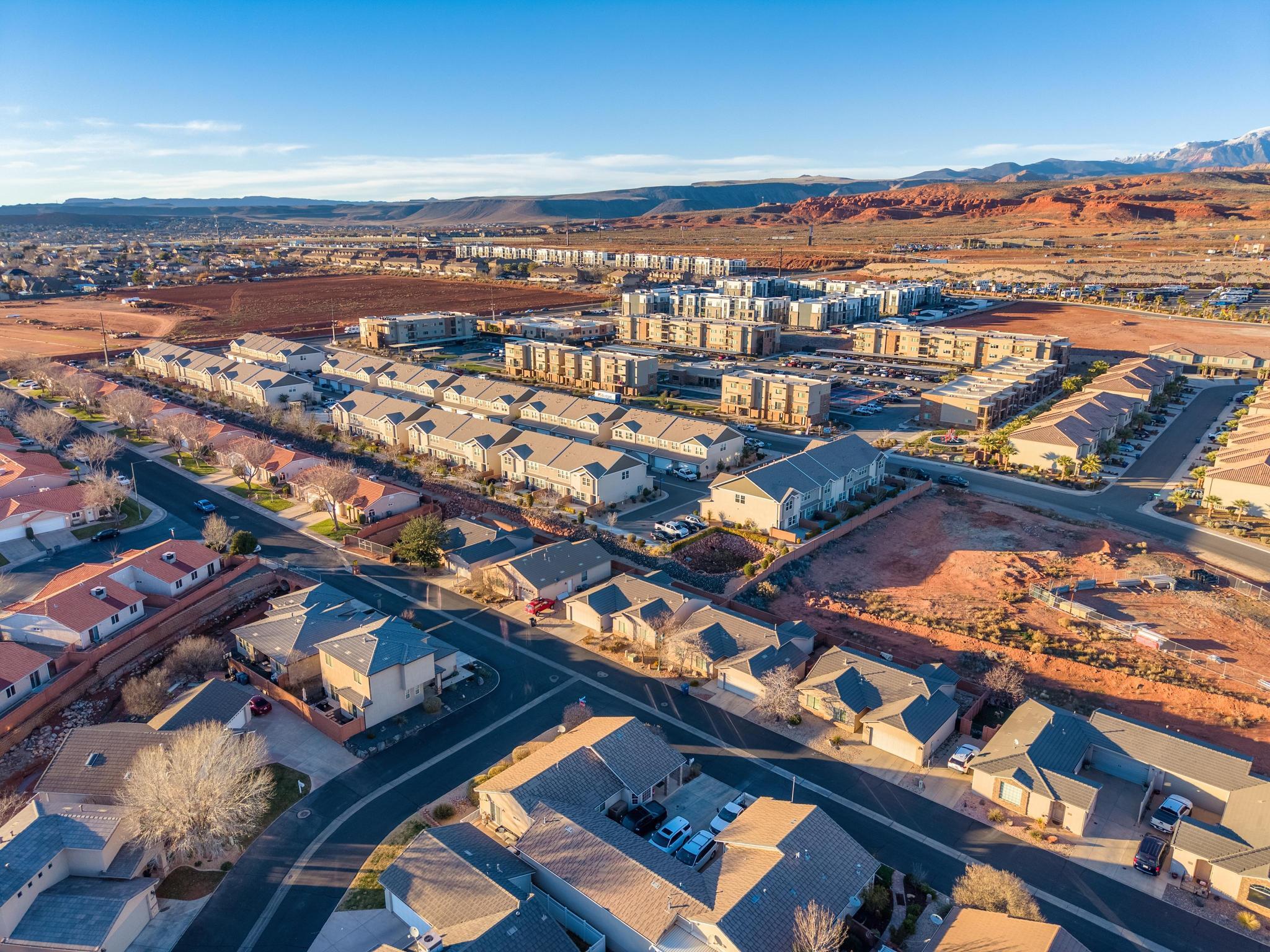 ENGLISH OAKS ESTATES - Residential