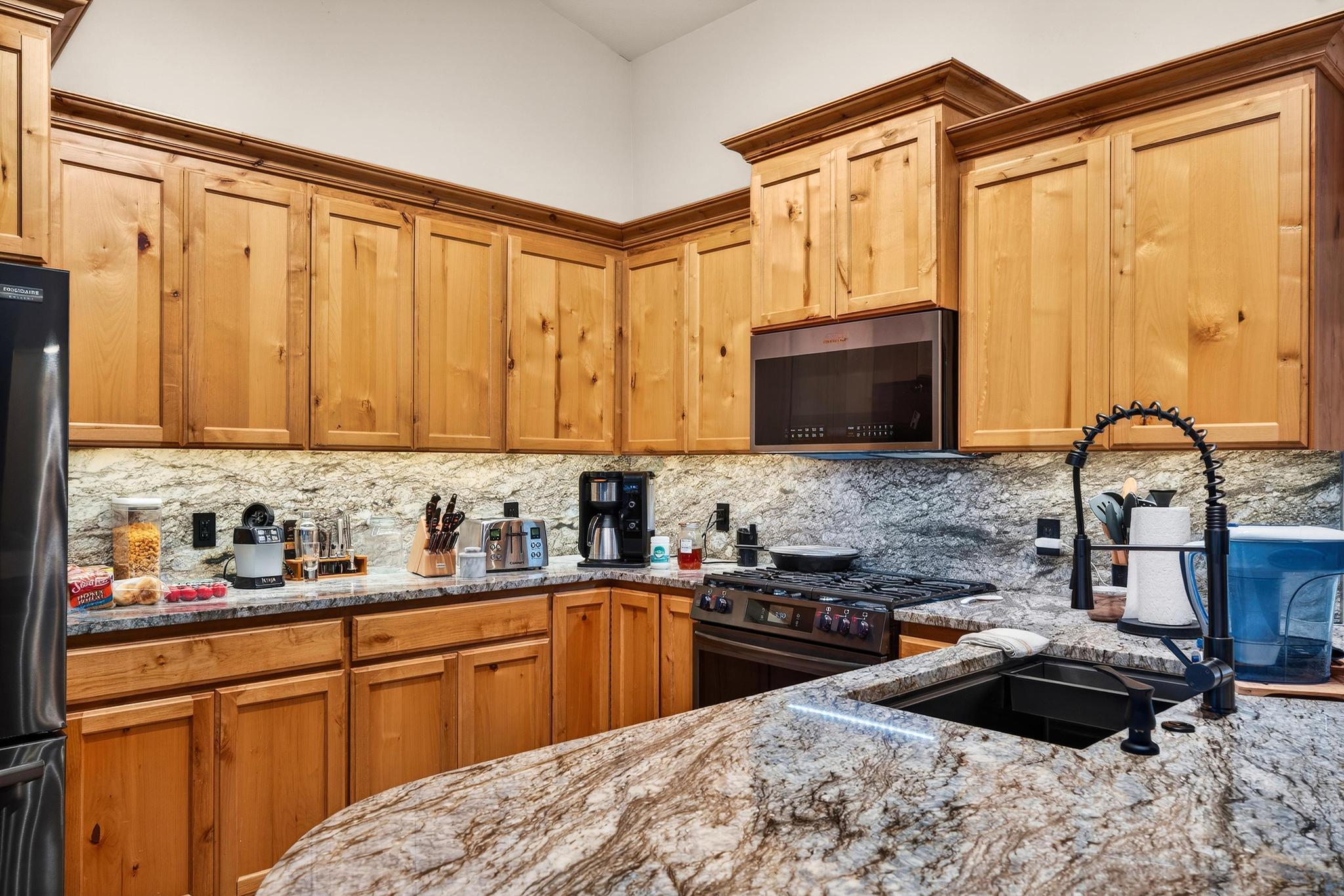 ENGLISH OAKS ESTATES - Residential