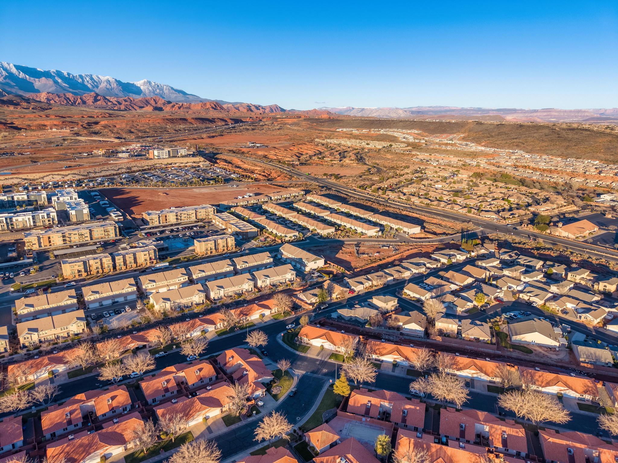 ENGLISH OAKS ESTATES - Residential