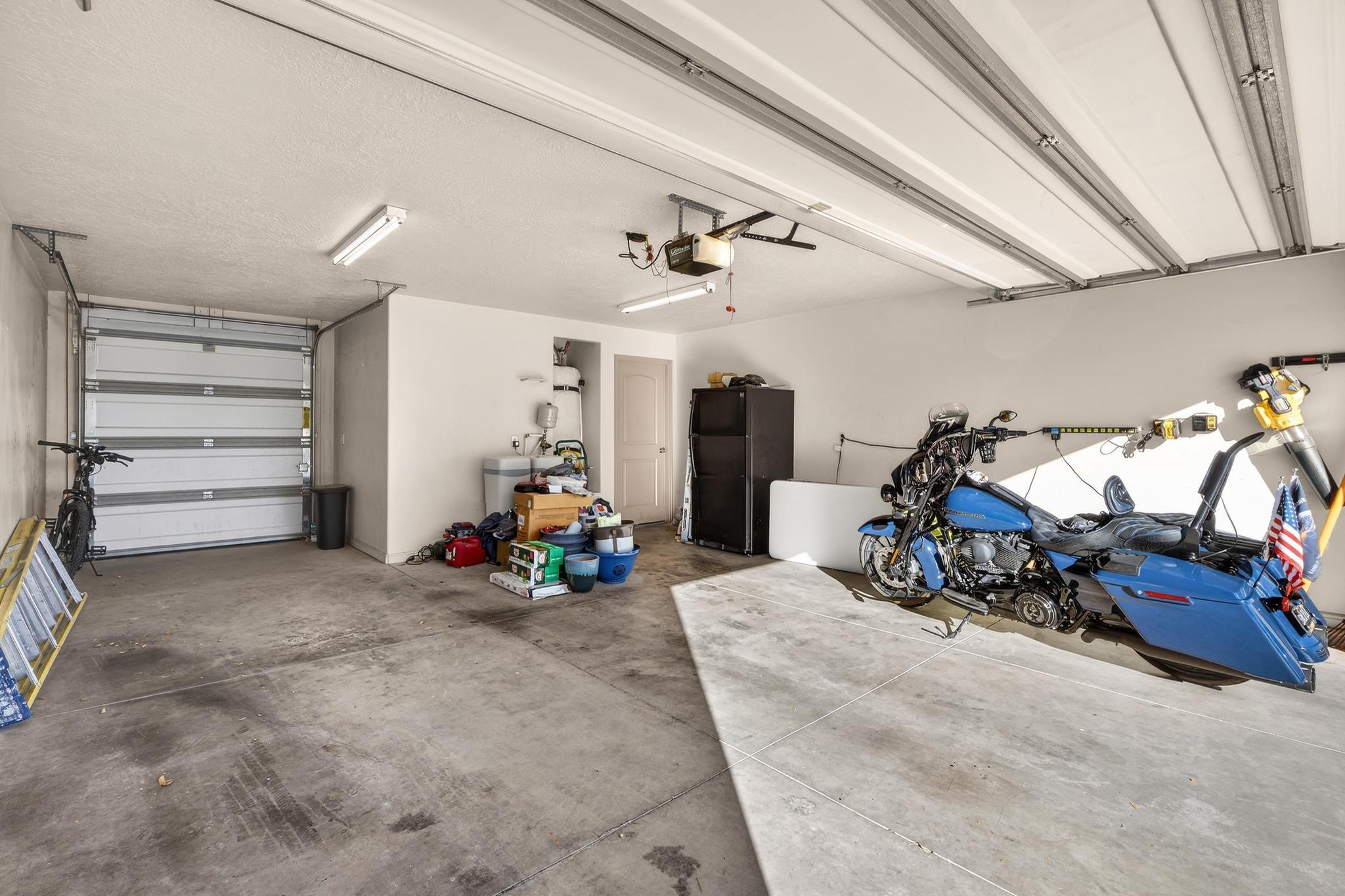 ENGLISH OAKS ESTATES - Residential