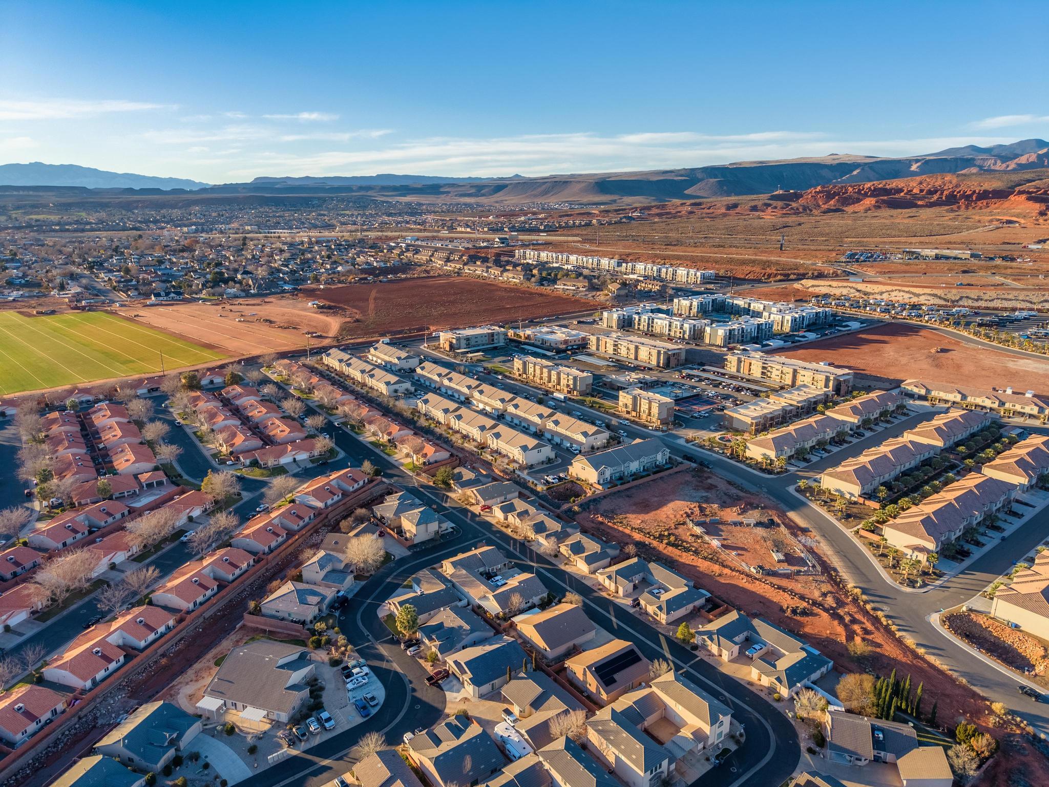 ENGLISH OAKS ESTATES - Residential