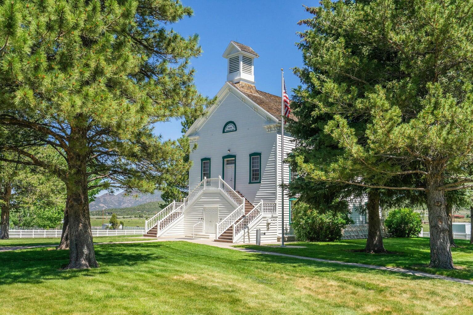 SPRING CREEK PINES - Residential