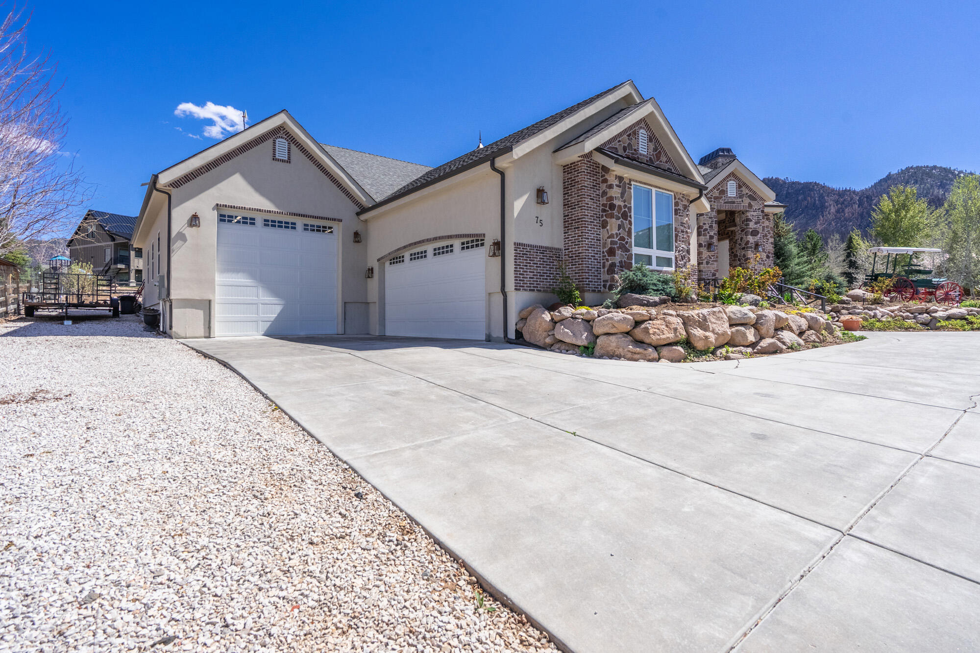 SPRING CREEK PINES - Residential