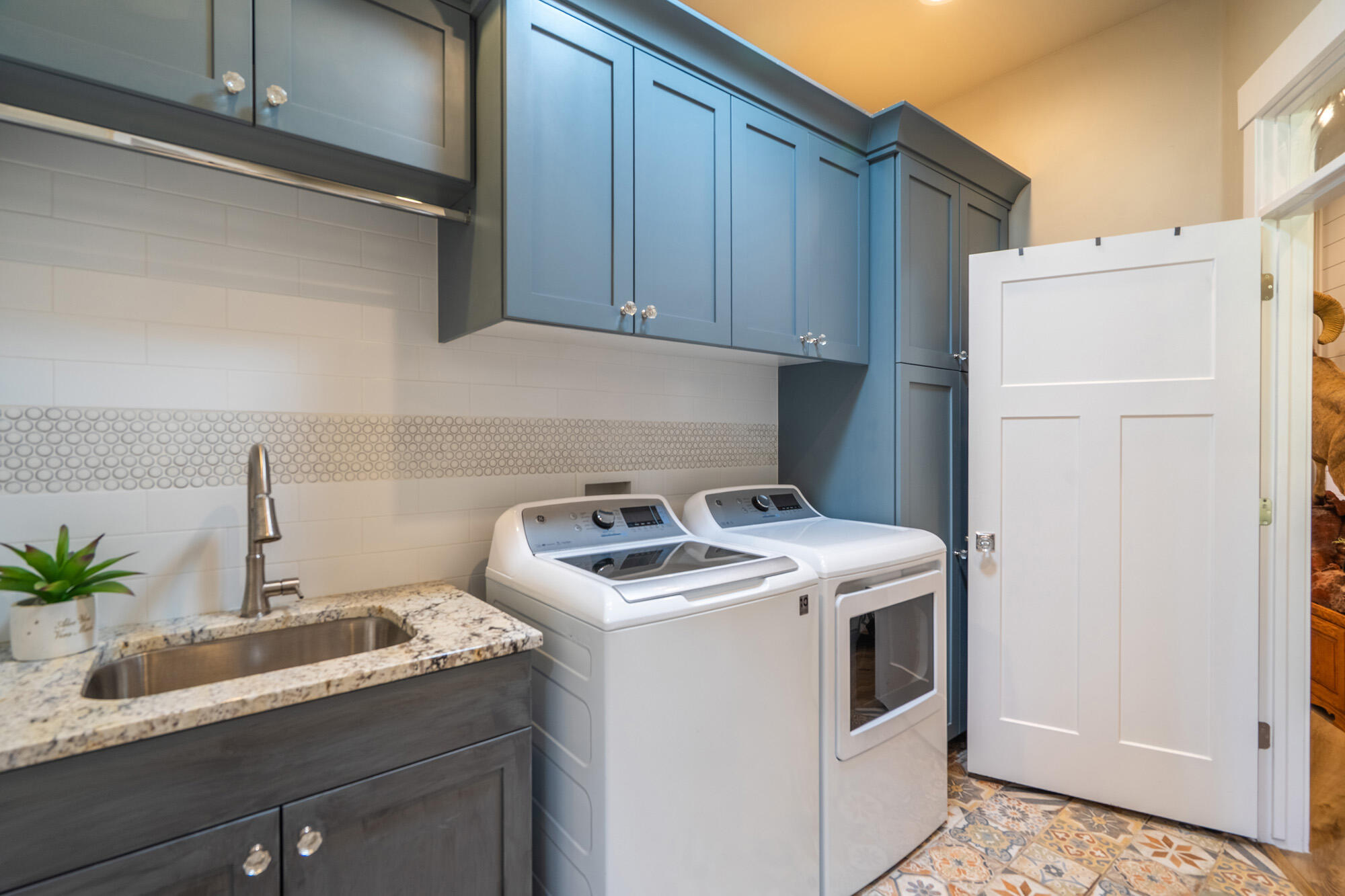 SPRING CREEK PINES - Residential