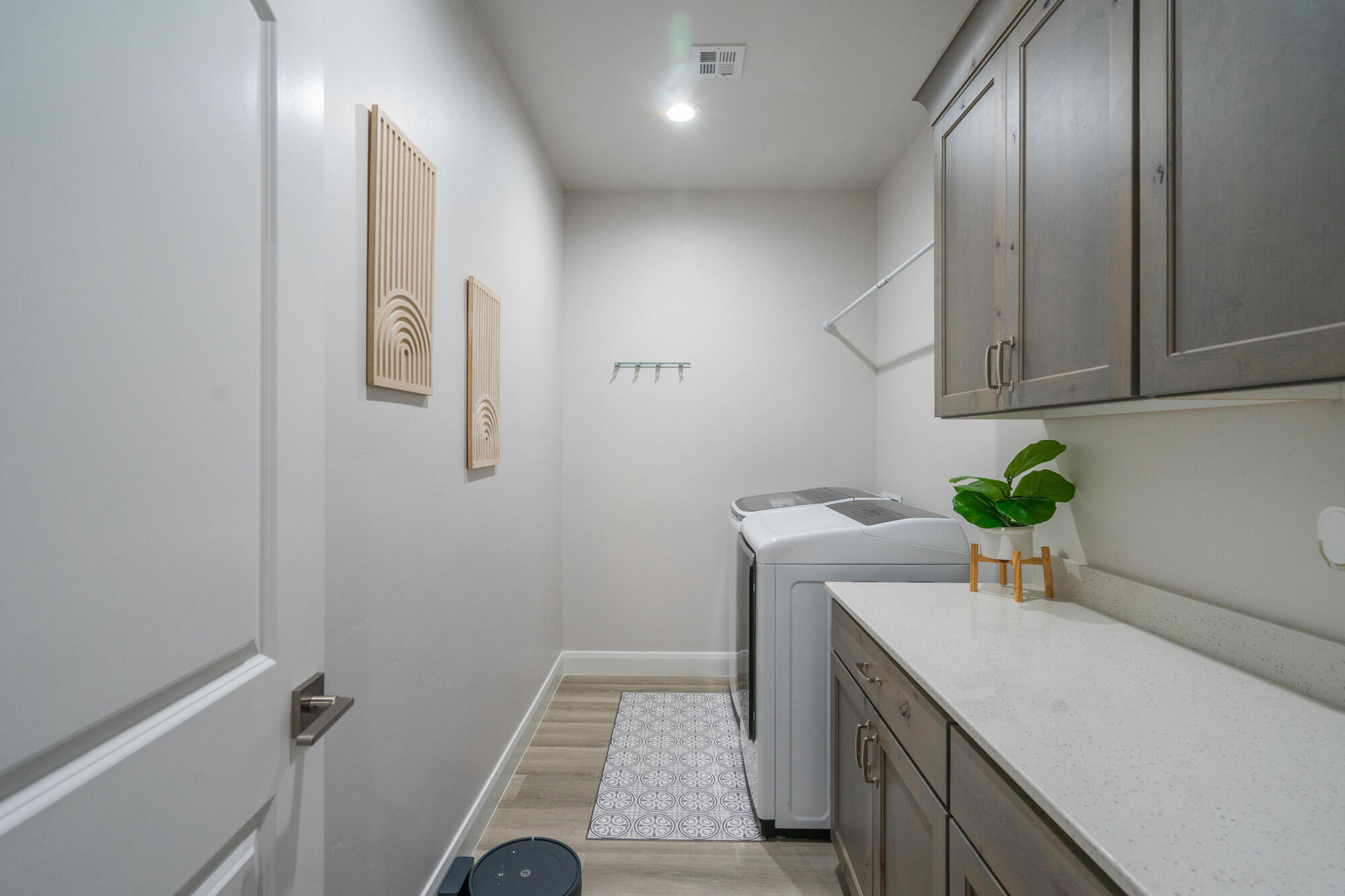 VILLAS AT GREEN SPRING - Residential