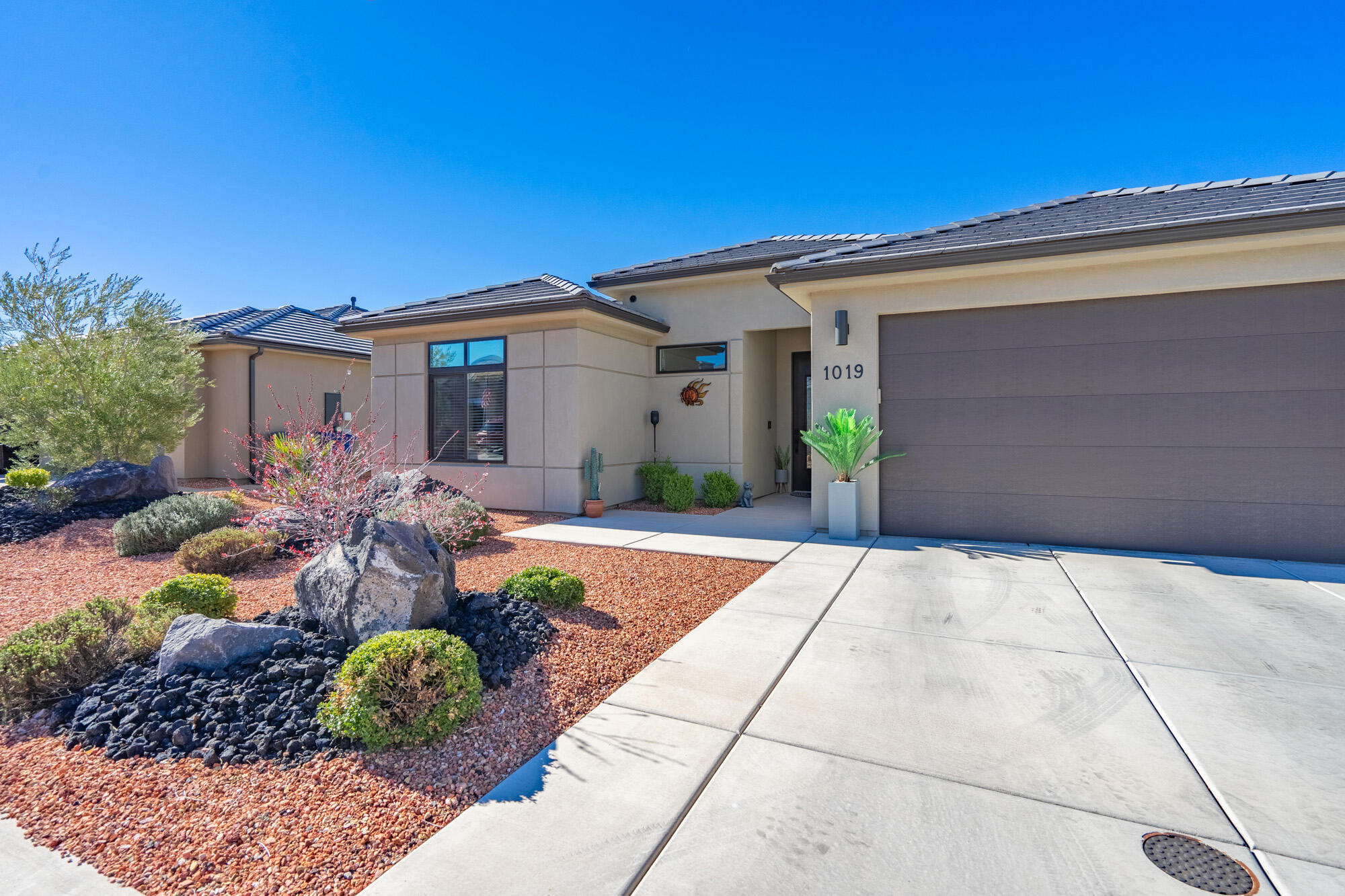 VILLAS AT GREEN SPRING - Residential