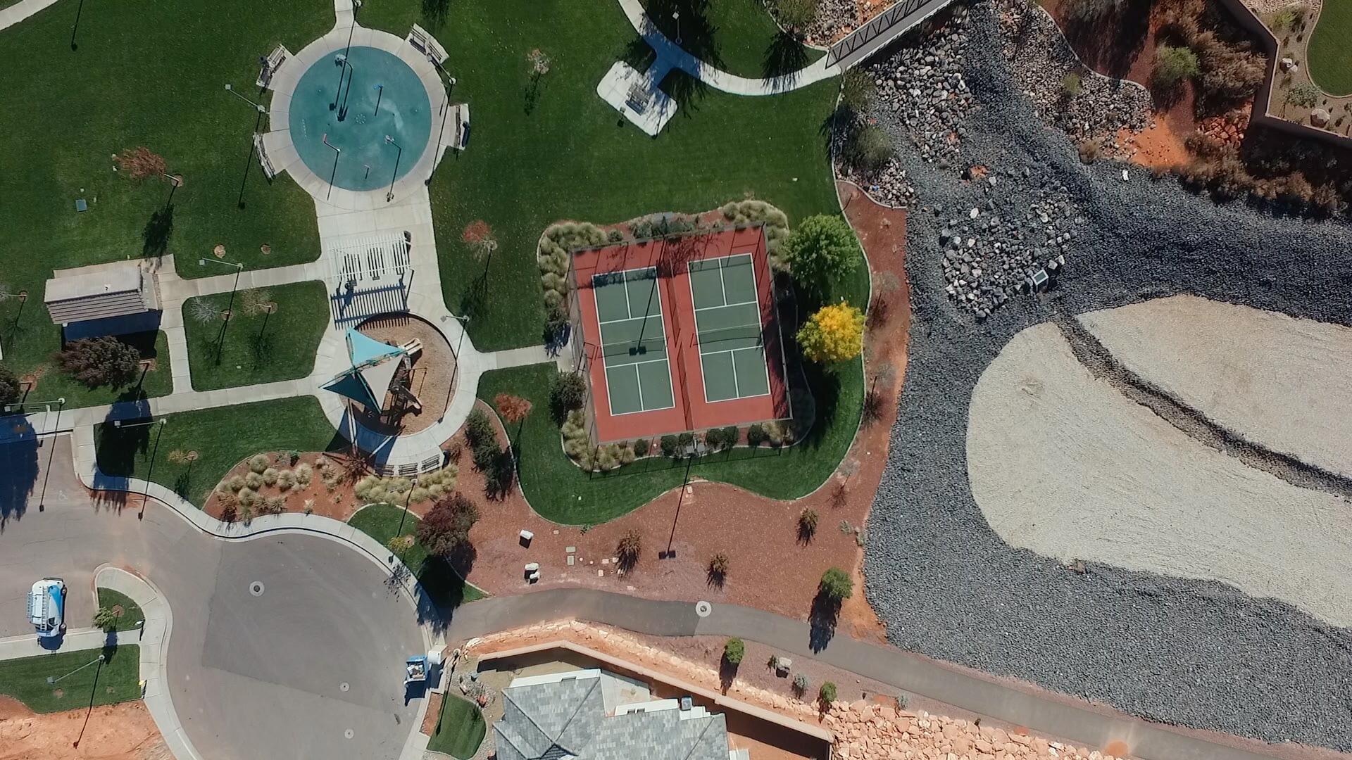 VILLAS AT GREEN SPRING - Residential