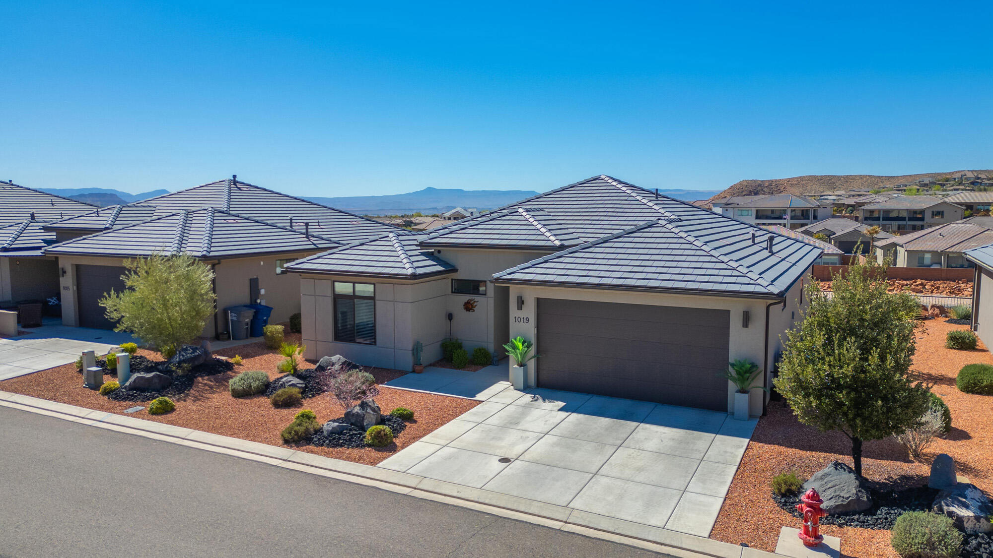 VILLAS AT GREEN SPRING - Residential