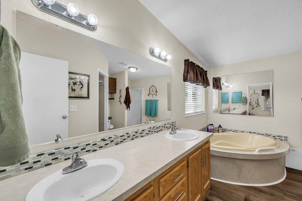 TOQUERVILLE ESTATES - Residential
