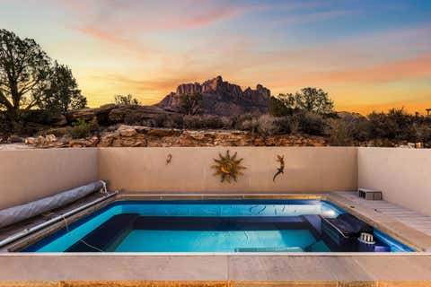 Tiny photo for 3000 NAVAJO Way, Springdale, UT 84767 (MLS # 26-273069)