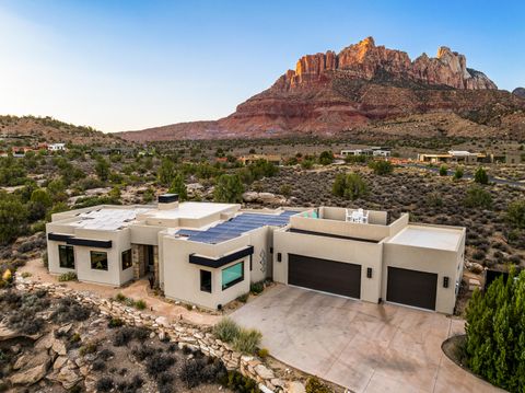 Tiny photo for 3000 NAVAJO Way, Springdale, UT 84767 (MLS # 26-273069)