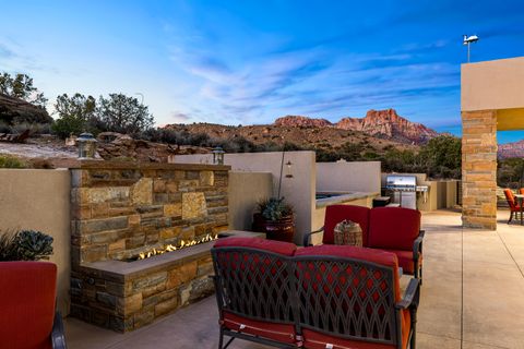 Tiny photo for 3000 NAVAJO Way, Springdale, UT 84767 (MLS # 26-273069)