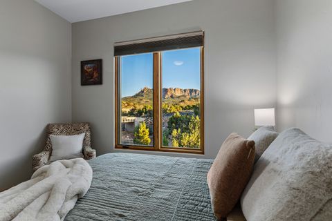 Tiny photo for 3000 NAVAJO Way, Springdale, UT 84767 (MLS # 26-273069)